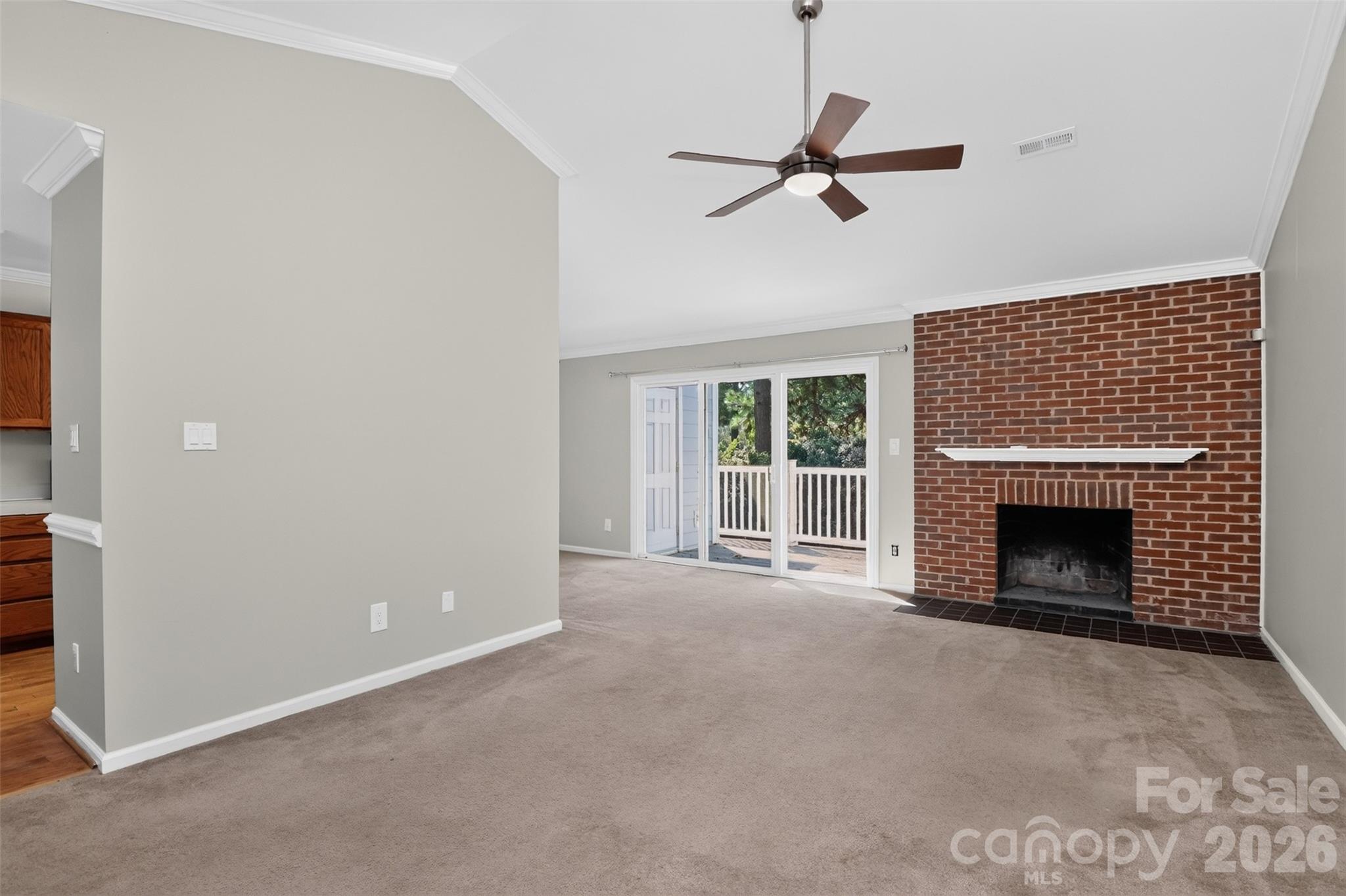 9234 Kings Canyon Drive Property Photo 7