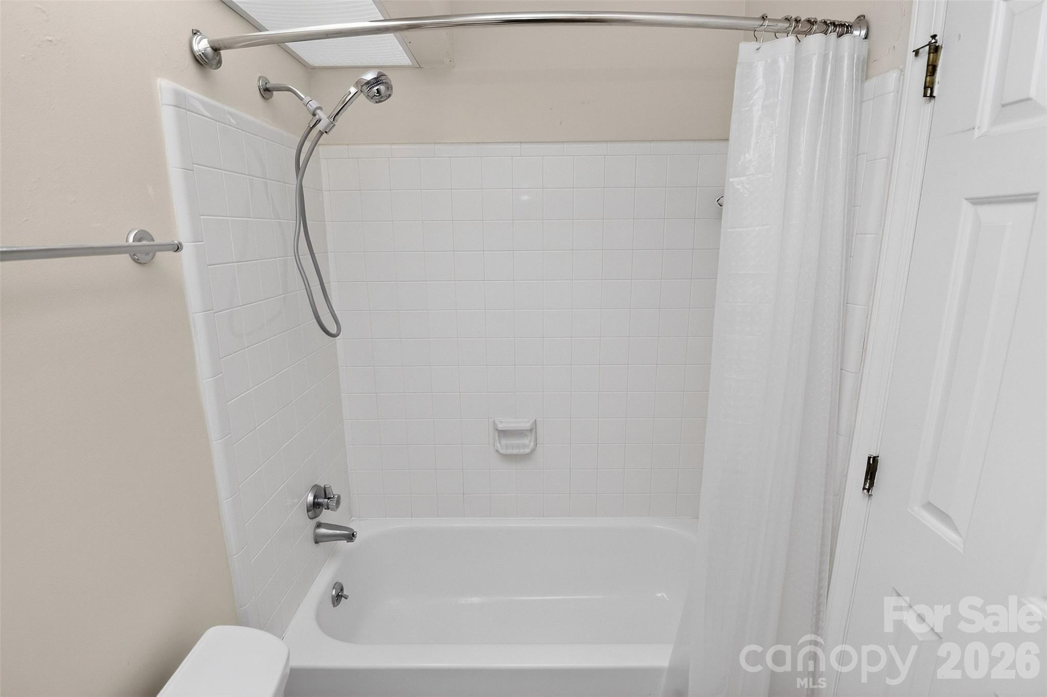 9234 Kings Canyon Drive Property Photo 22