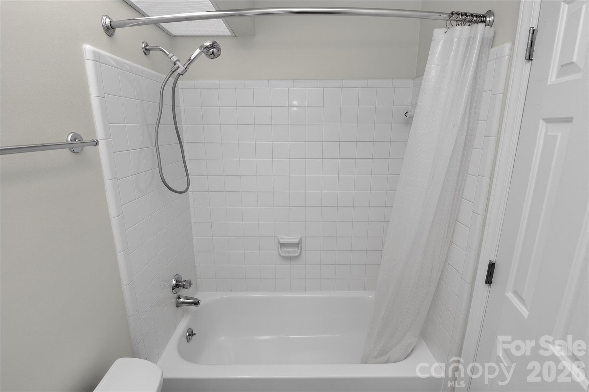 9234 Kings Canyon Drive Property Photo 27