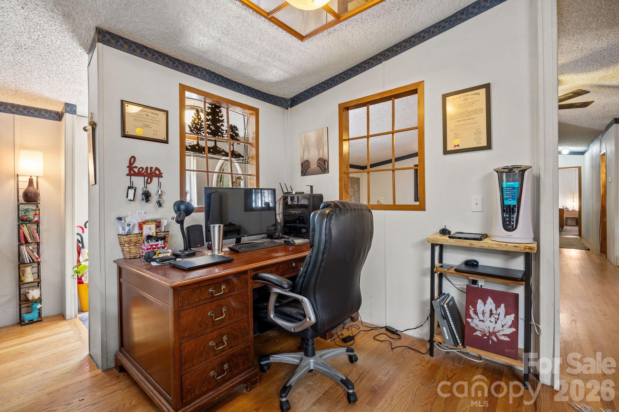 25 Weaver Lane Property Photo 7