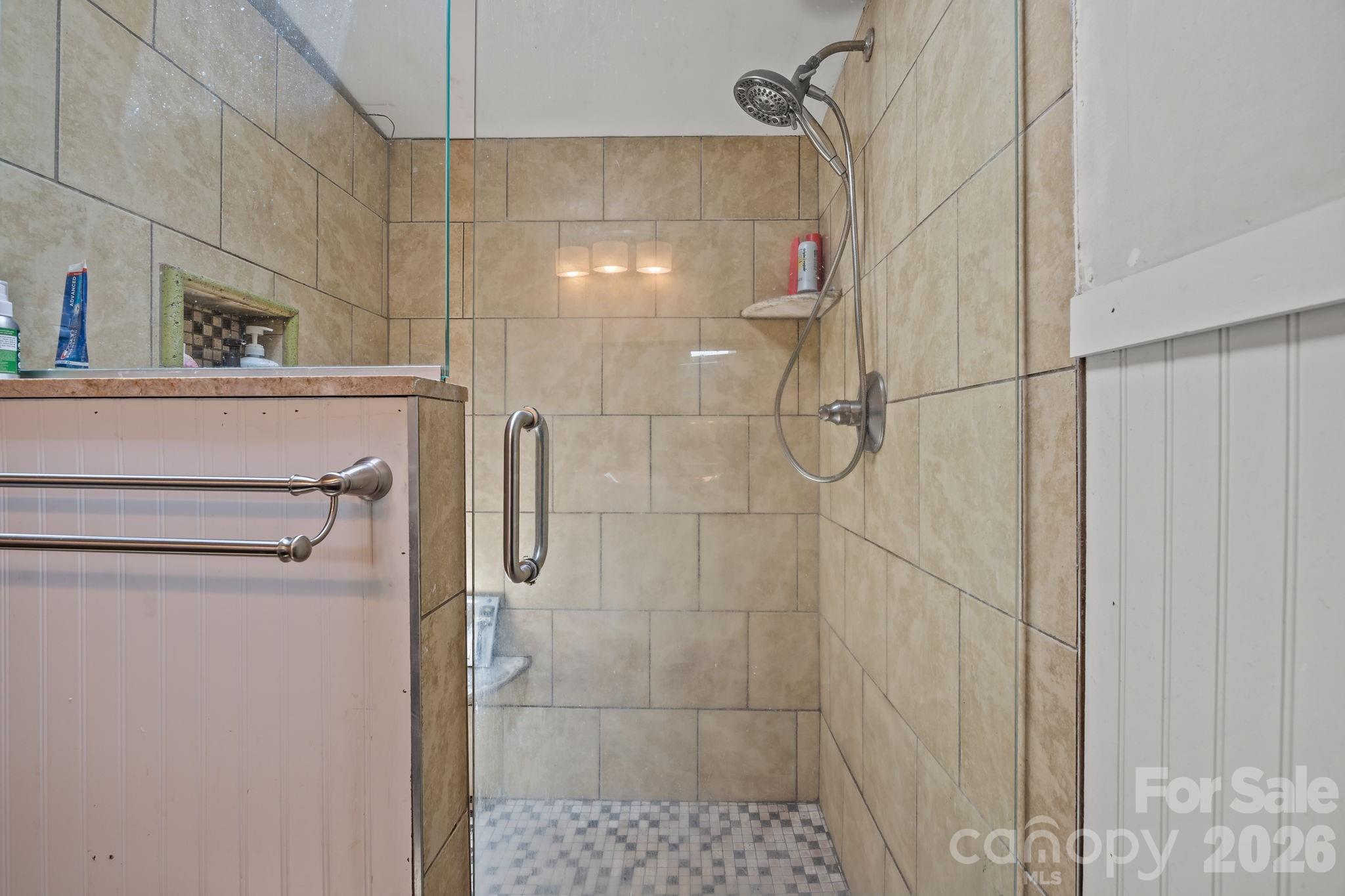 25 Weaver Lane Property Photo 23