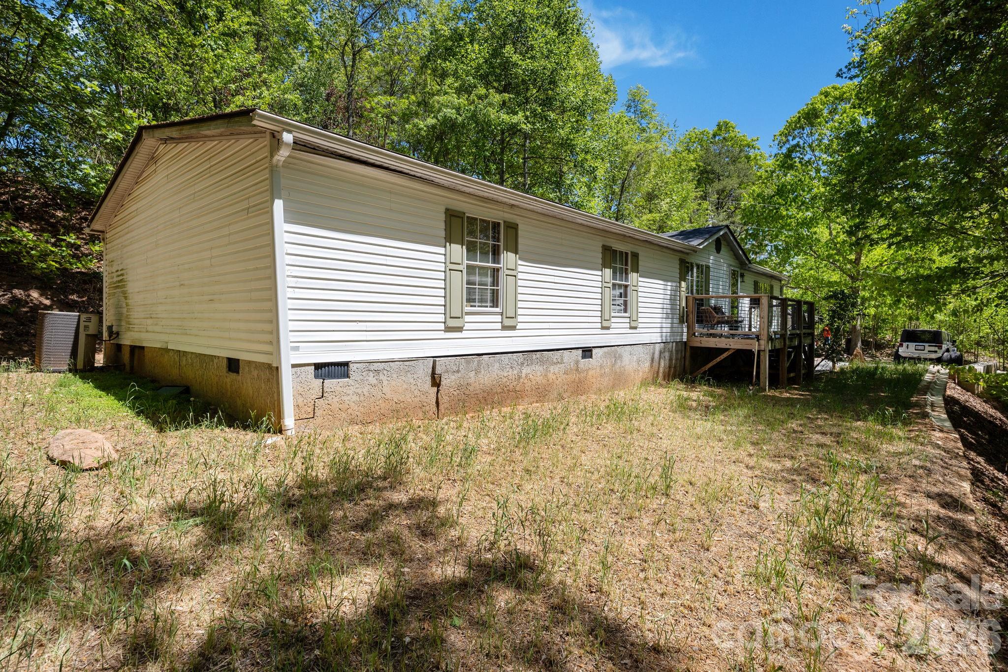 25 Weaver Lane Property Photo 28