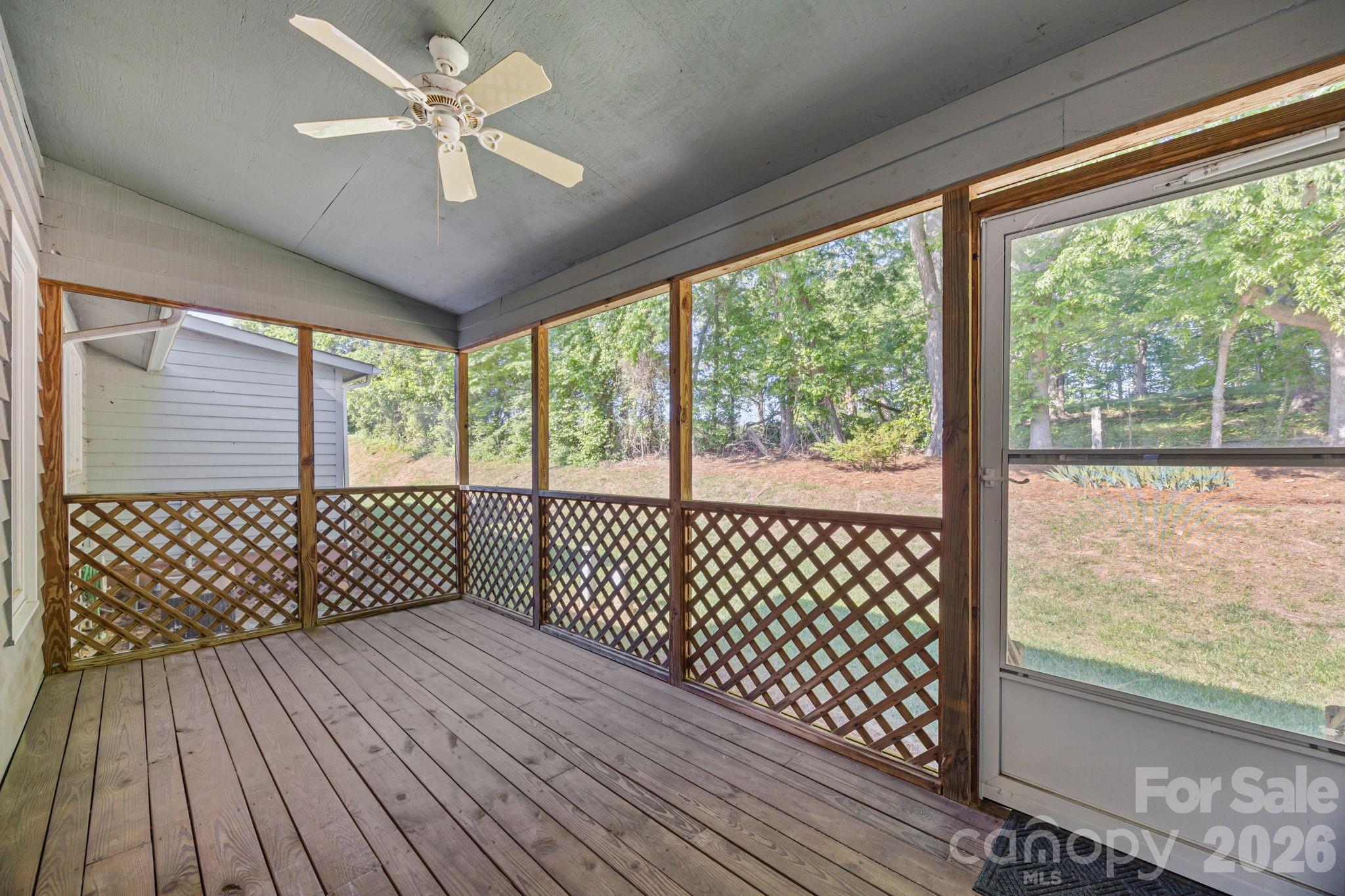 1305 Wellington Hills Circle Property Photo 25