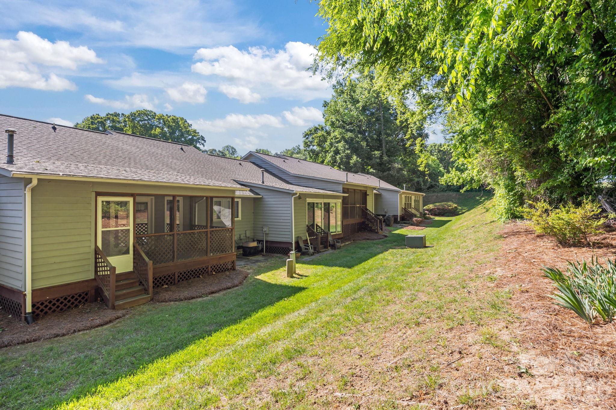 1305 Wellington Hills Circle Property Photo 28