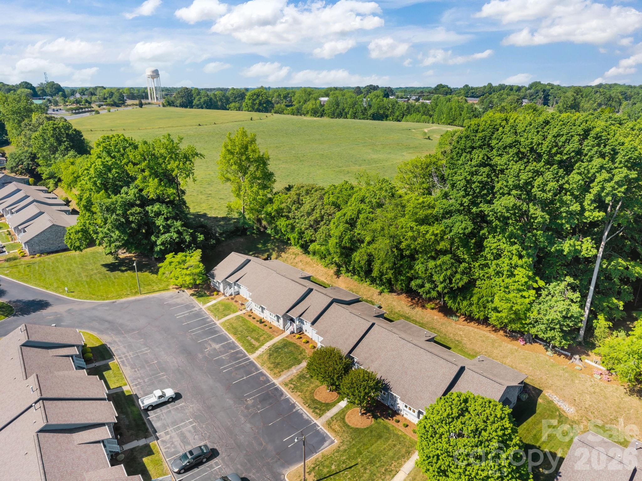 1305 Wellington Hills Circle Property Photo 33