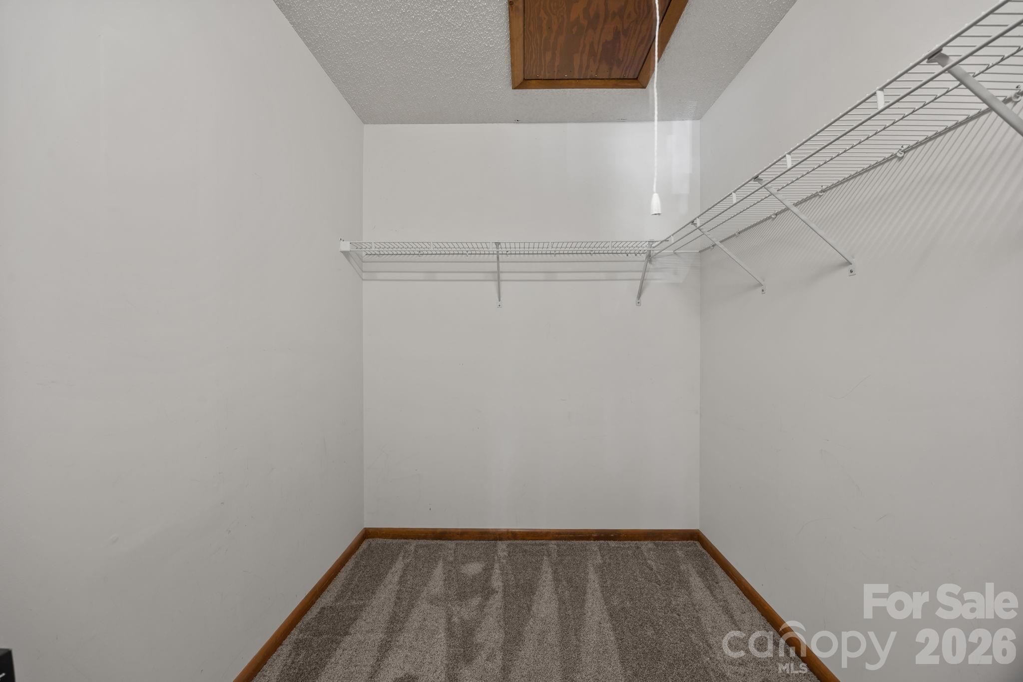 1305 Wellington Hills Circle Property Photo 38