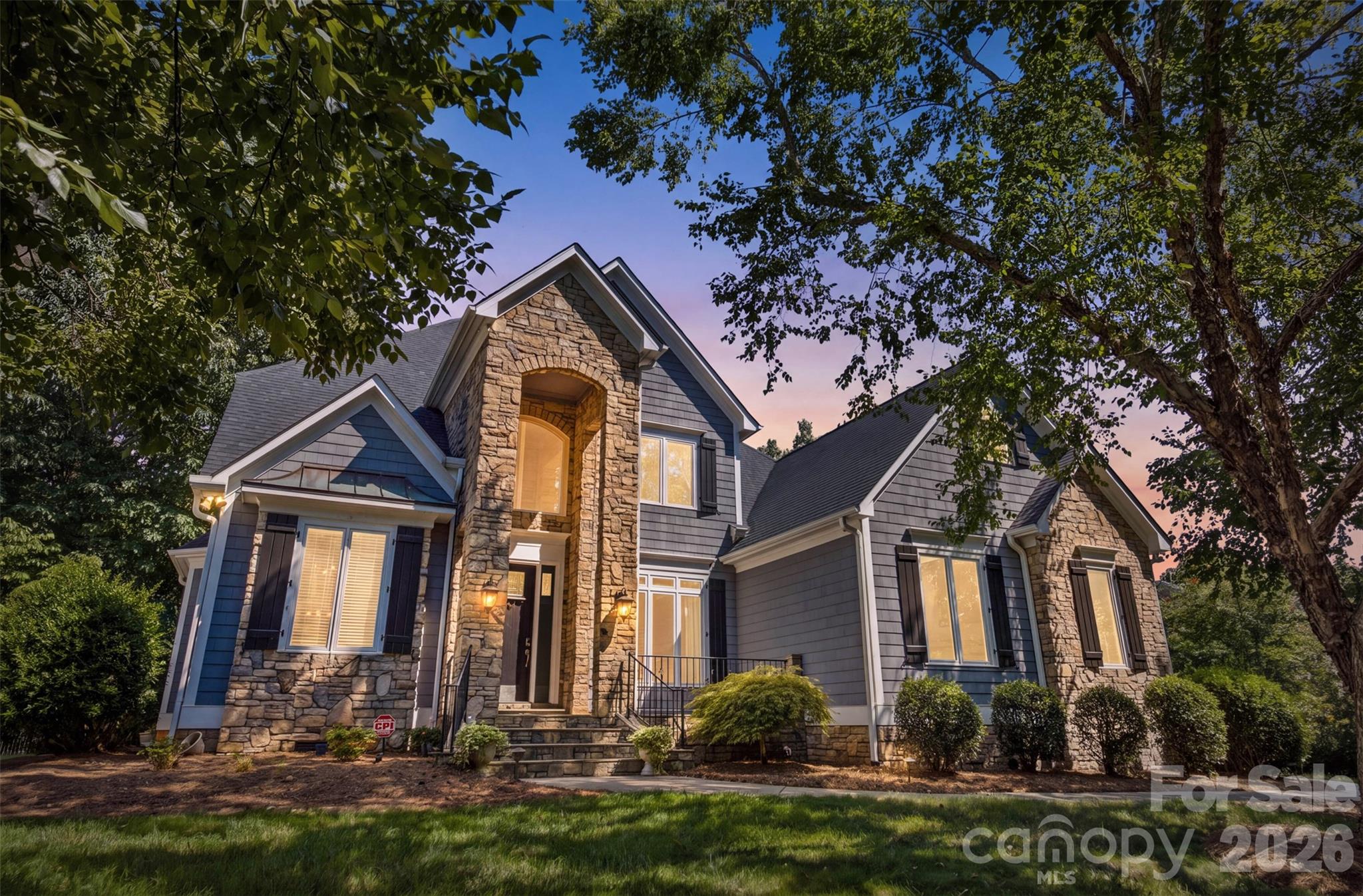 221 Whiterock Drive Property Photo 1