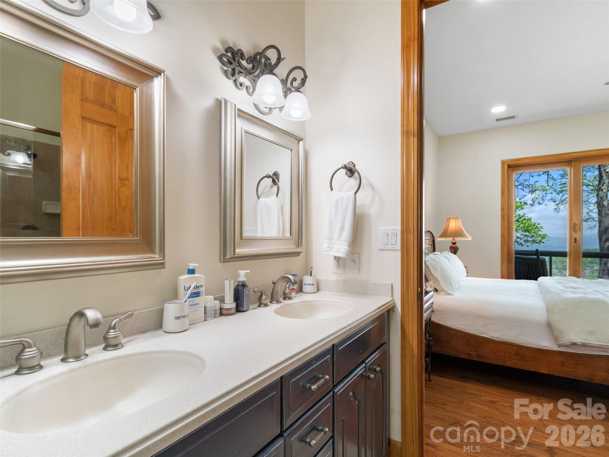 266 Sunset Point Road B2 Property Photo 32