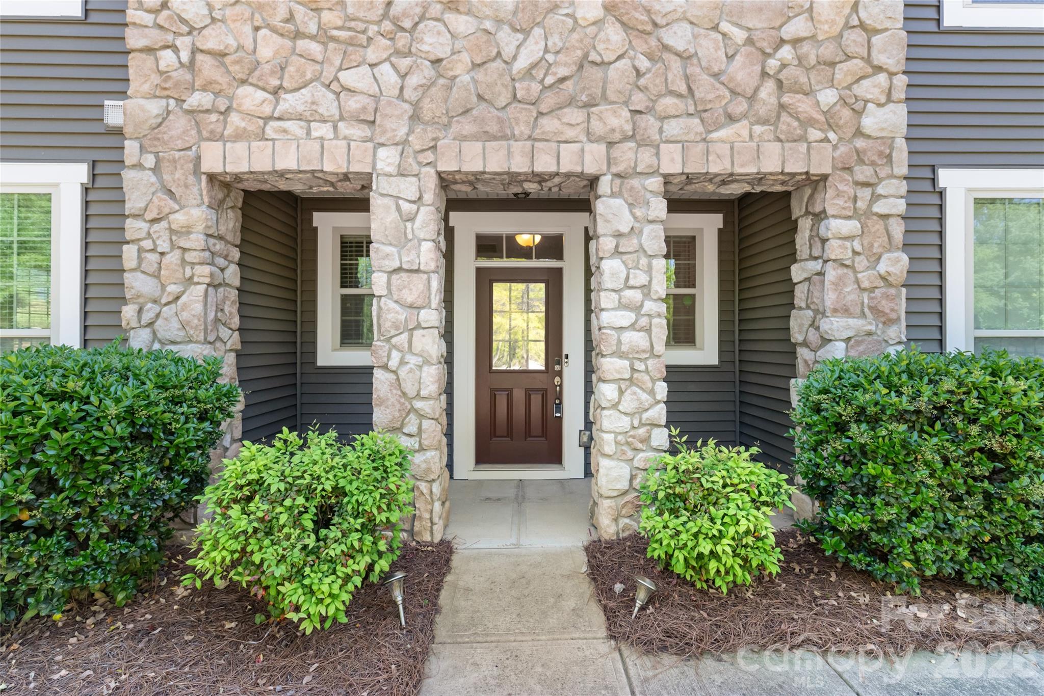 5662 Stonewells Drive Property Photo 3