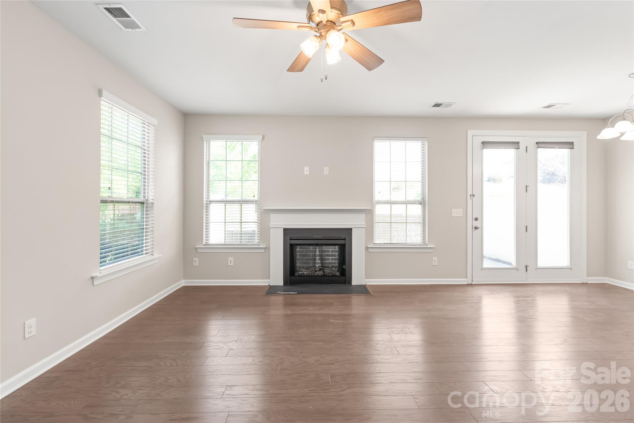5662 Stonewells Drive Property Photo 15