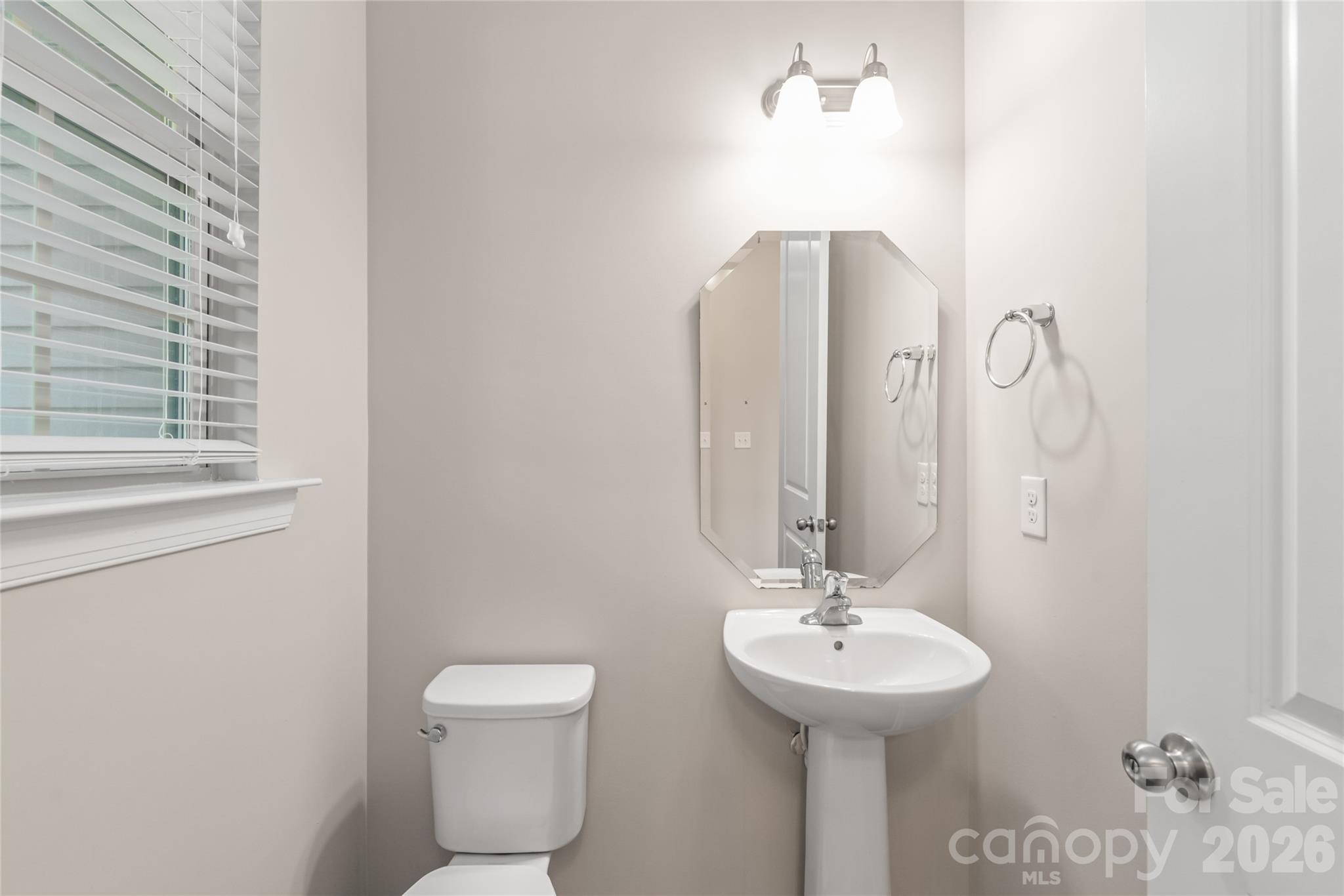5662 Stonewells Drive Property Photo 17