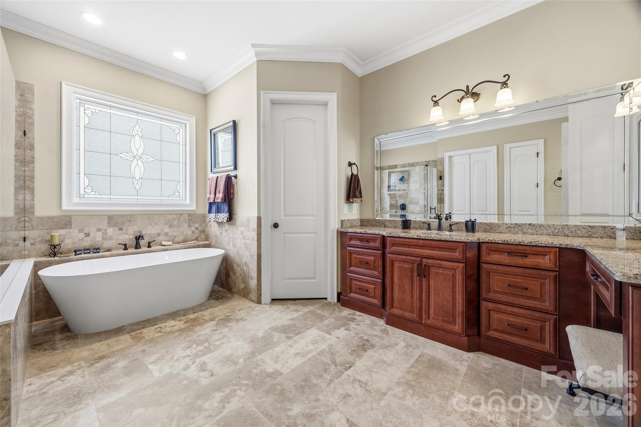 222 Lord Dunluce Street Property Photo 20