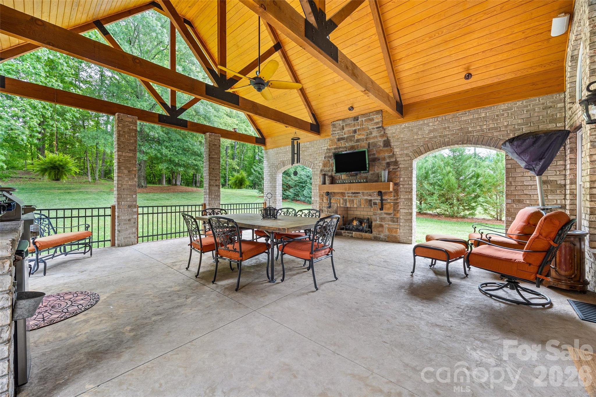 222 Lord Dunluce Street Property Photo 35