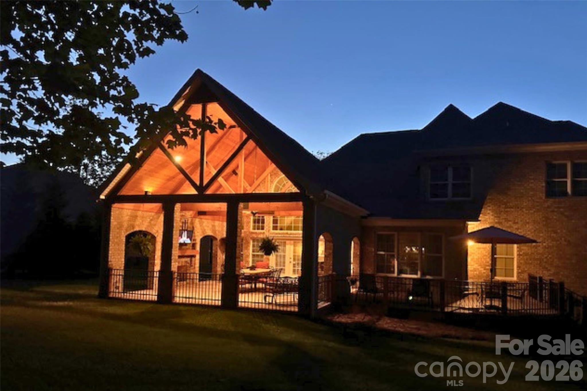 222 Lord Dunluce Street Property Photo 43