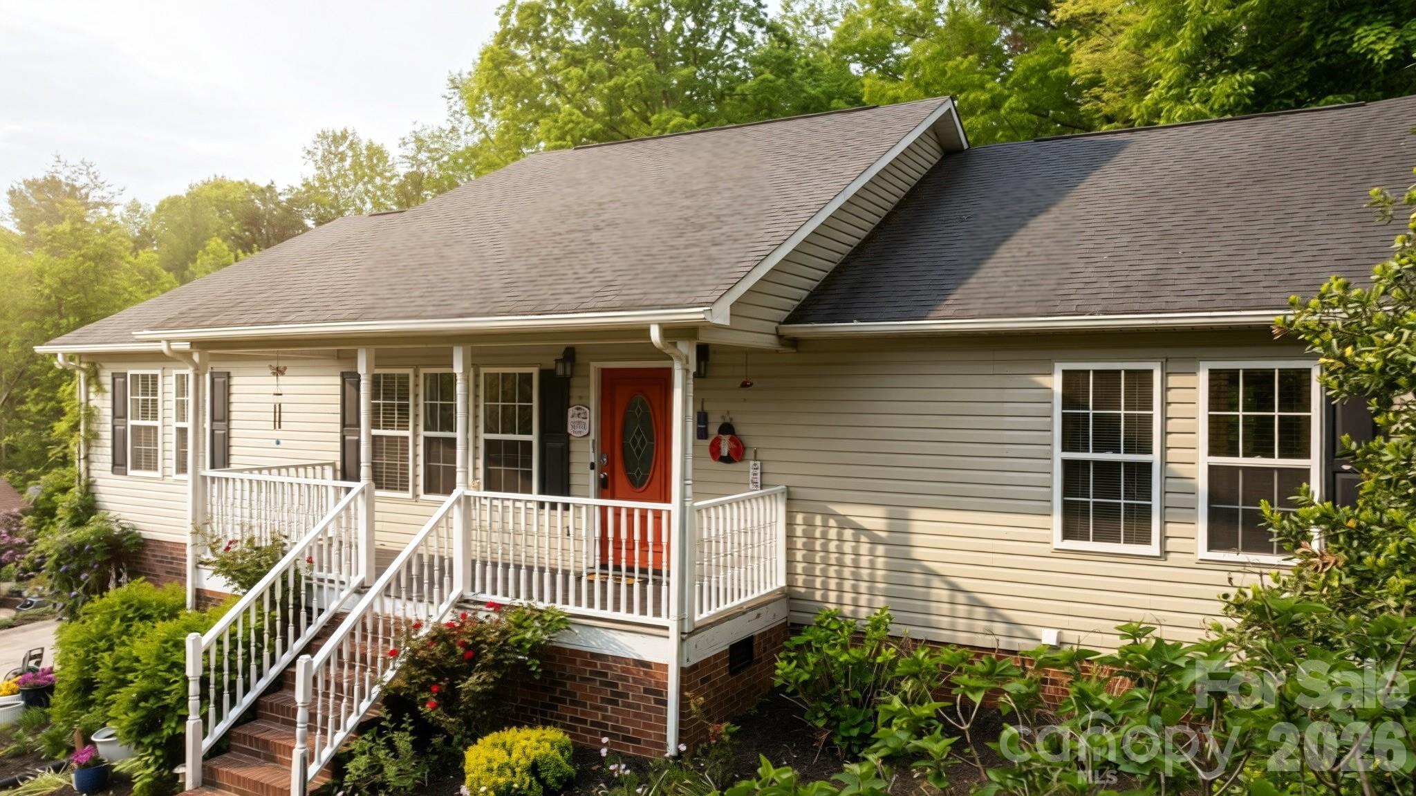 1011 Cambridge Court Property Photo 35