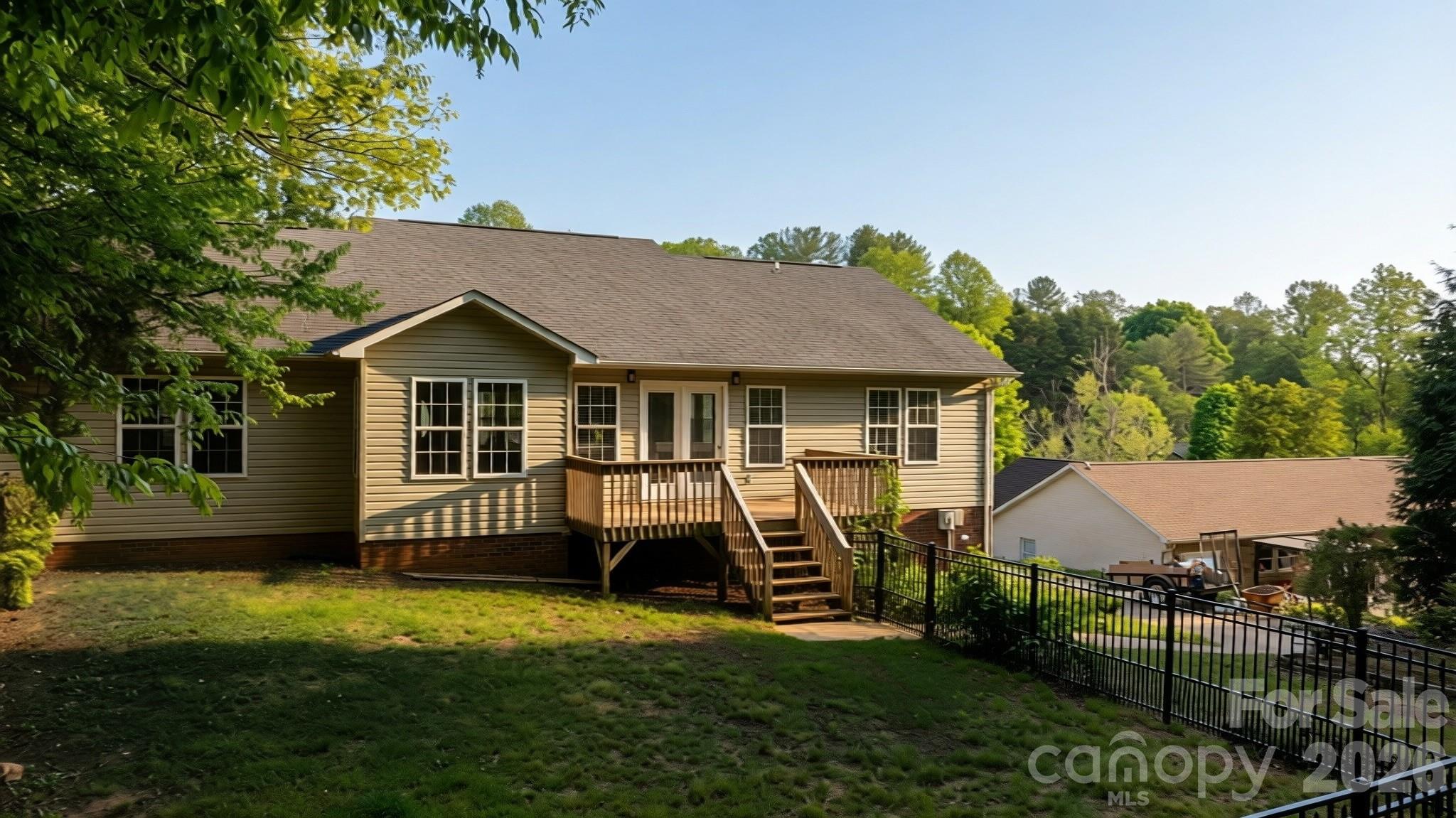 1011 Cambridge Court Property Photo 40