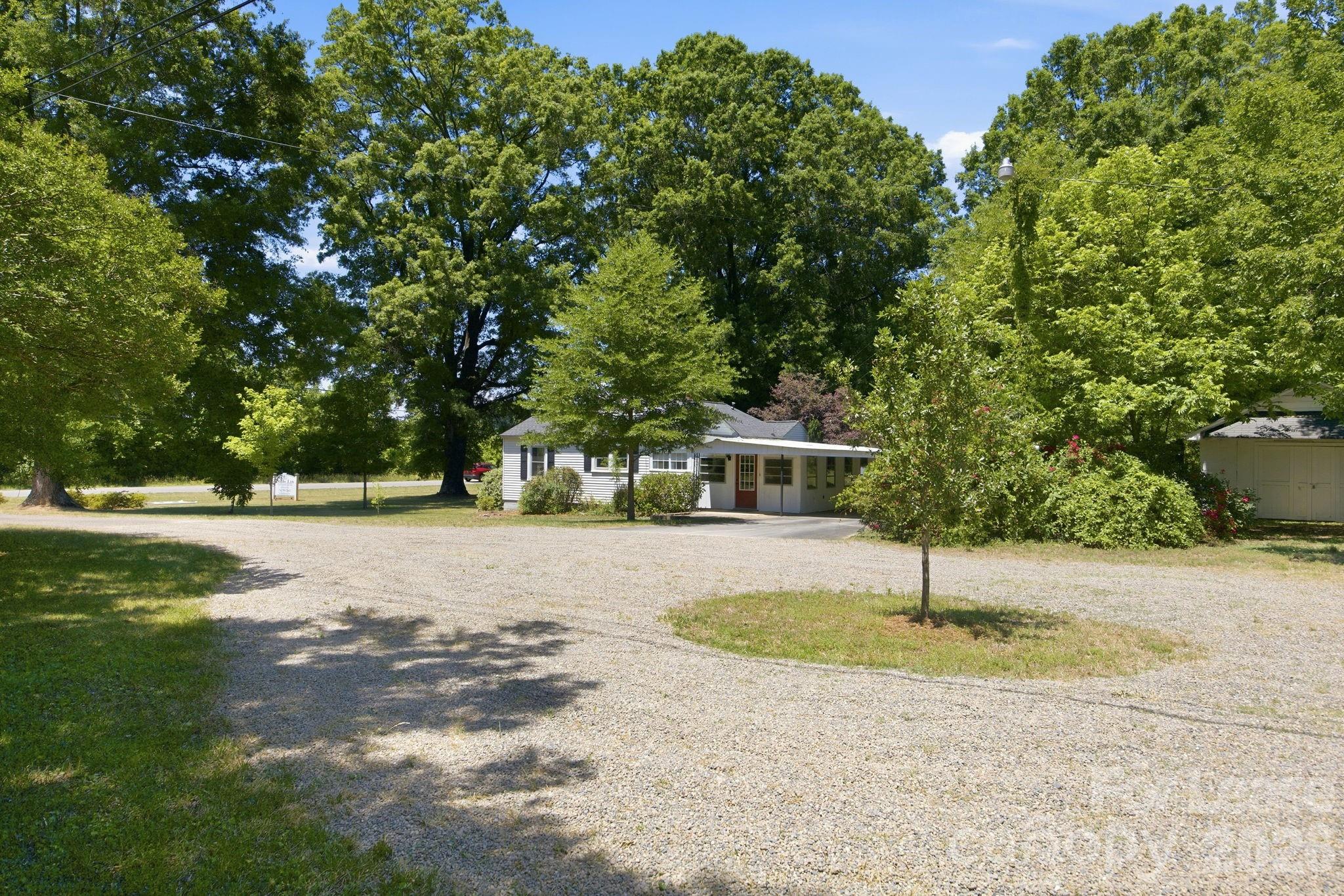 1965 Mecklenburg Highway Property Photo 27