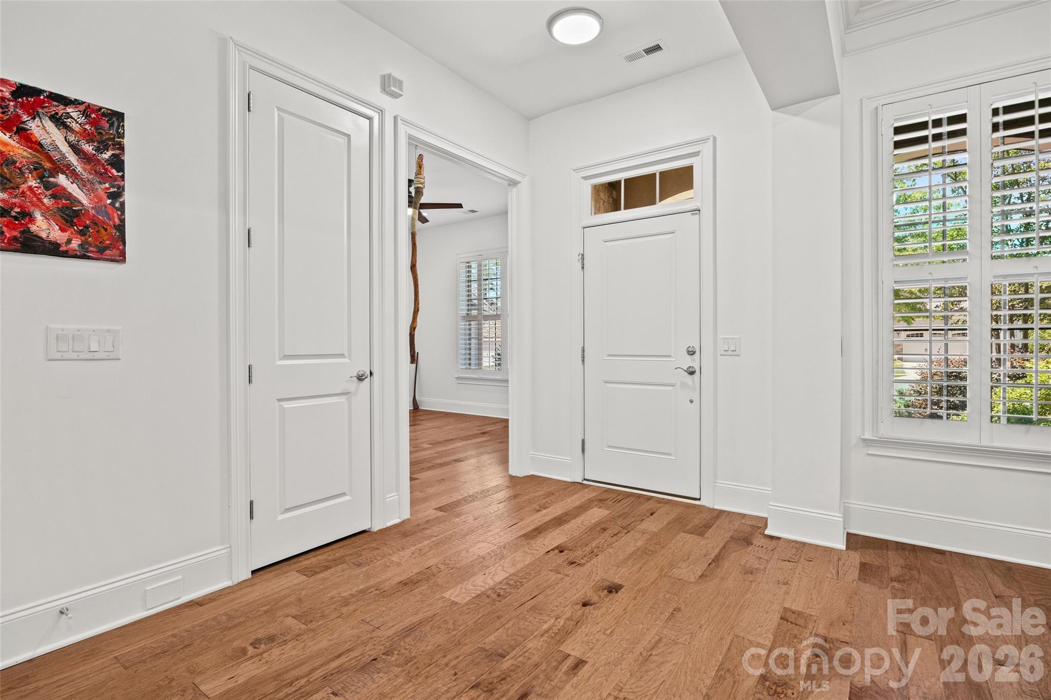 15927 Vale Ridge Drive Property Photo 5