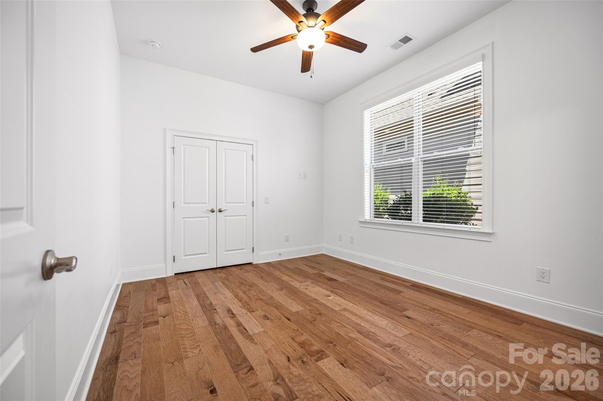 15927 Vale Ridge Drive Property Photo 22