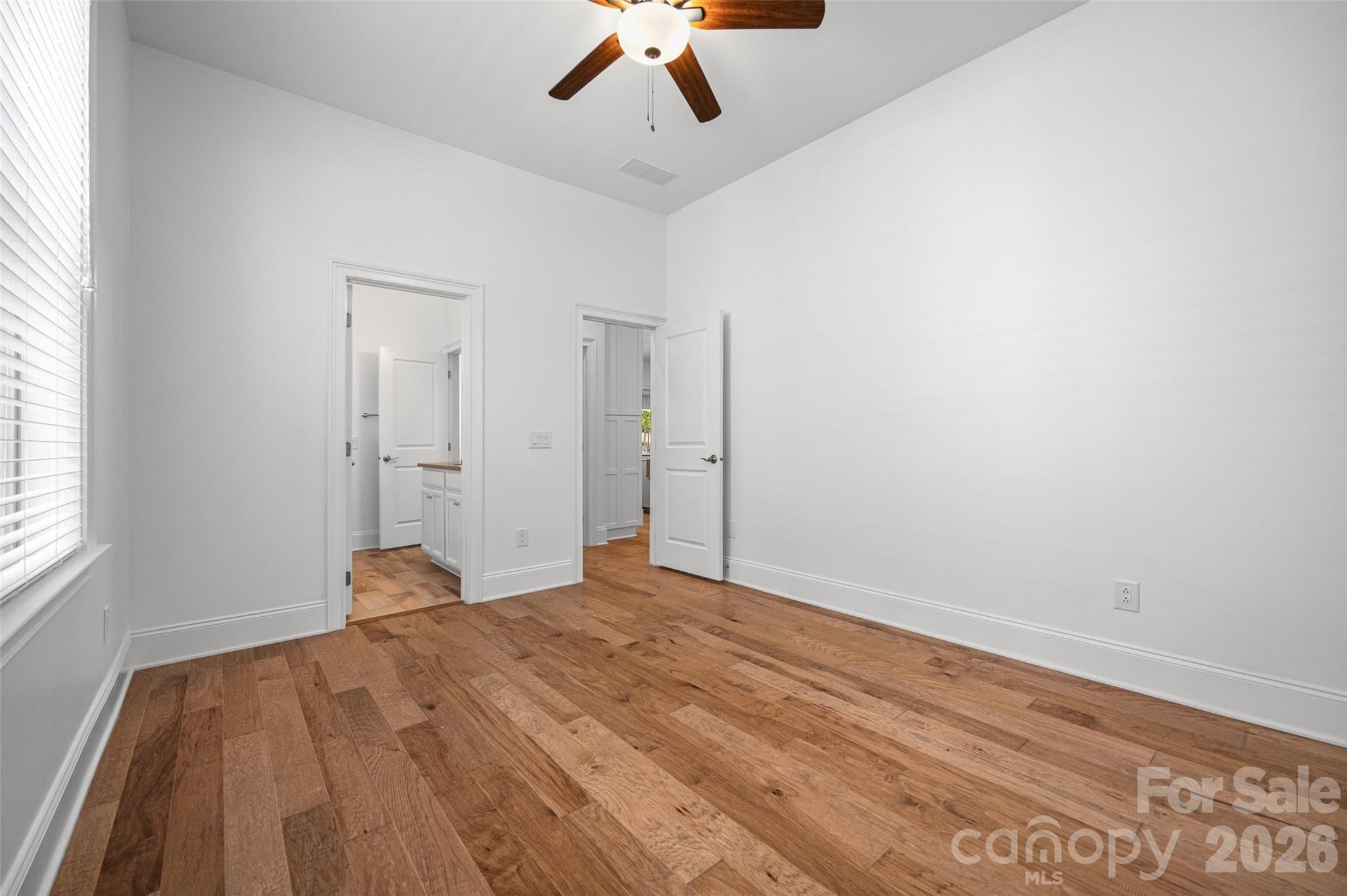 15927 Vale Ridge Drive Property Photo 23