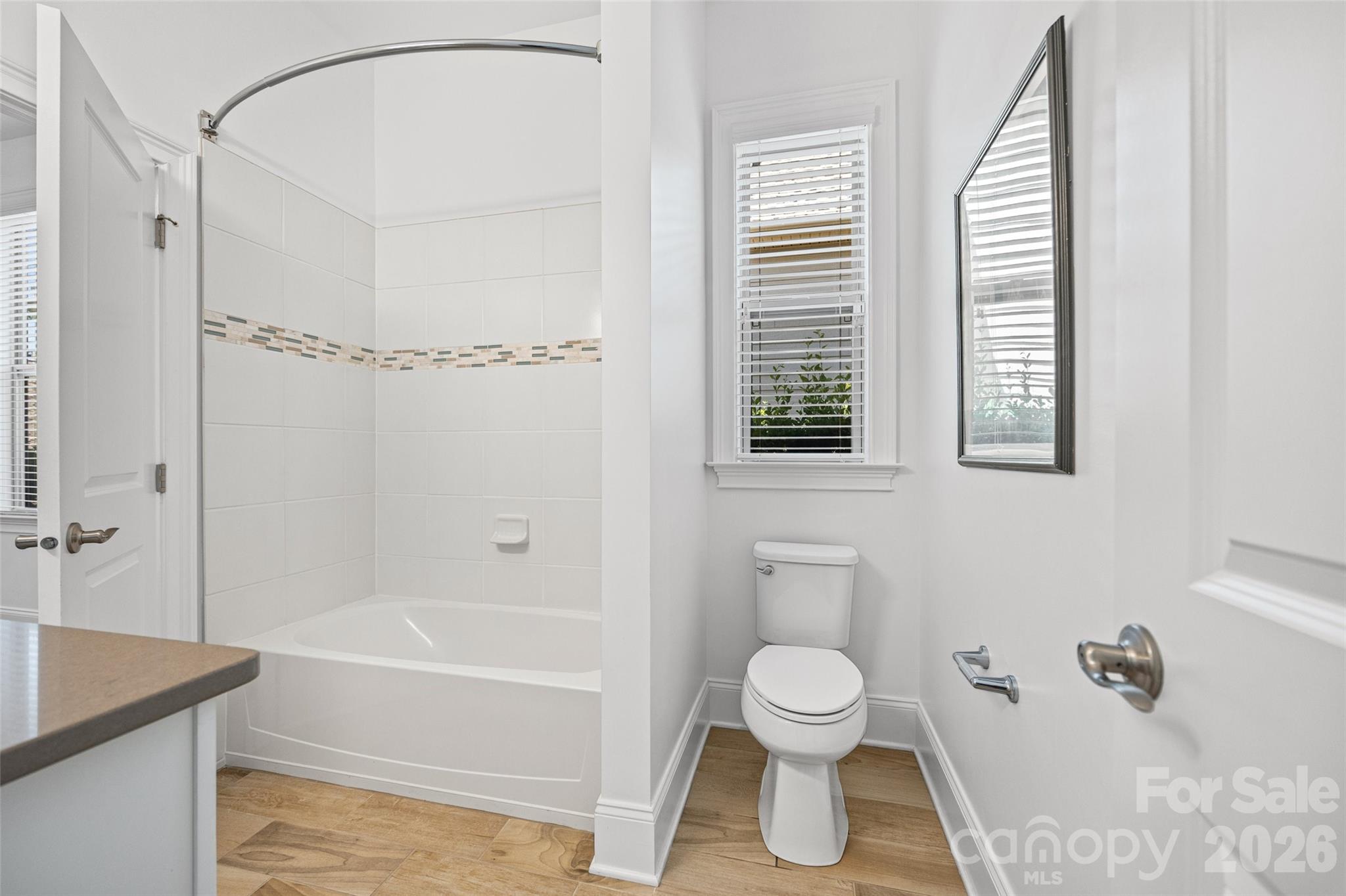 15927 Vale Ridge Drive Property Photo 27