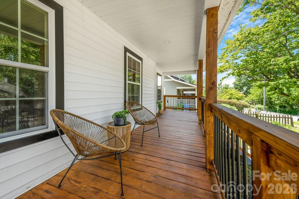 131 Woodrow Avenue Property Photo 4