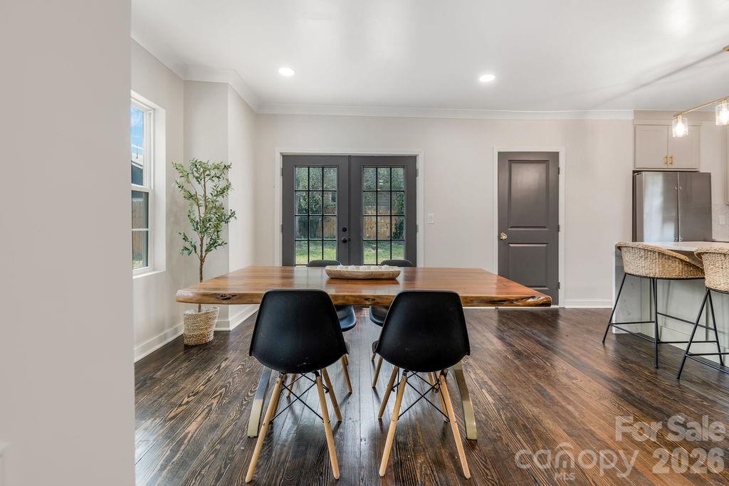 131 Woodrow Avenue Property Photo 11