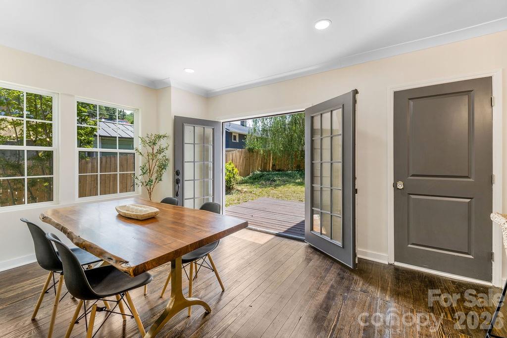 131 Woodrow Avenue Property Photo 12