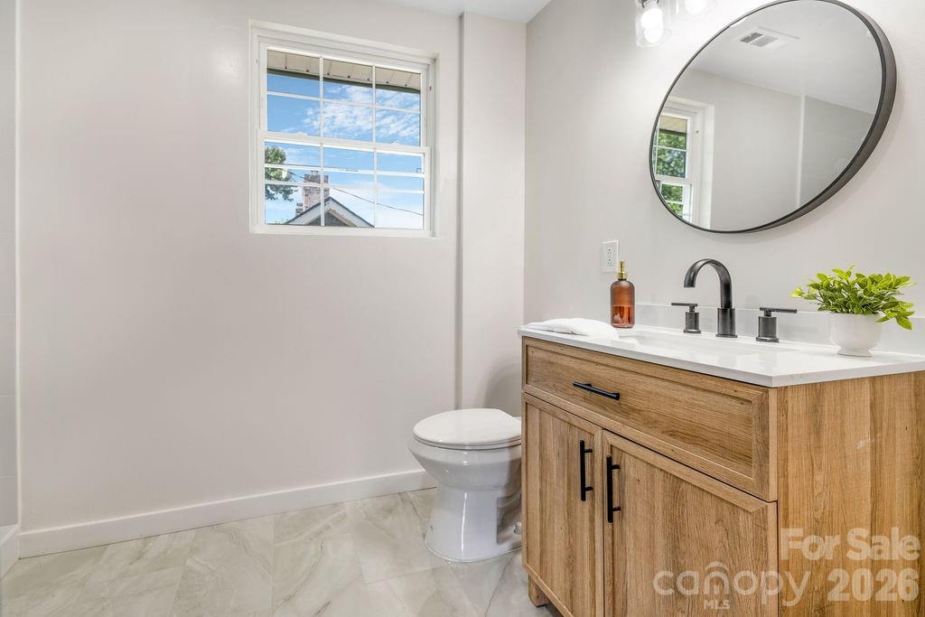 131 Woodrow Avenue Property Photo 29