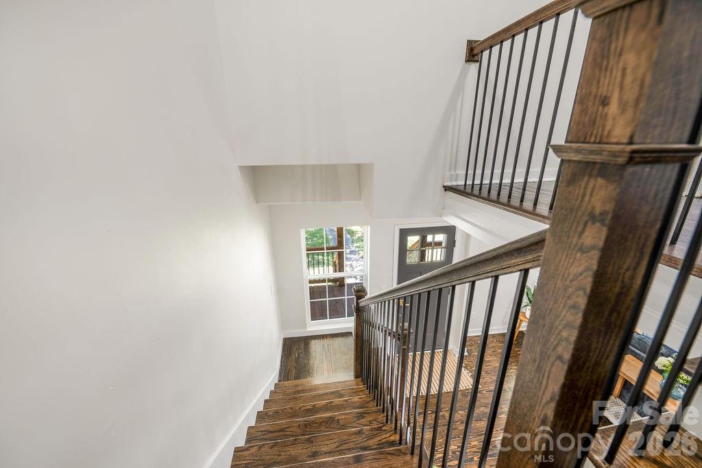 131 Woodrow Avenue Property Photo 33
