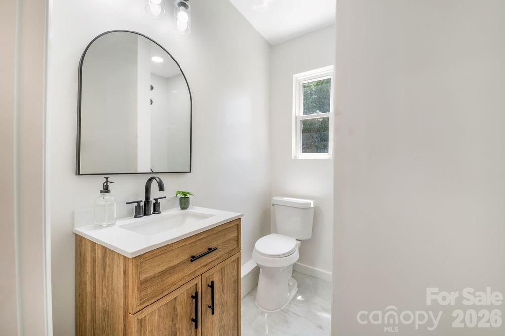 131 Woodrow Avenue Property Photo 35