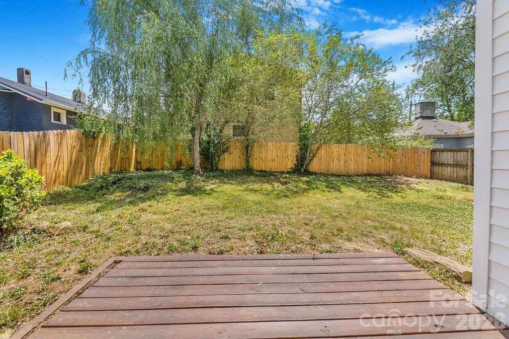 131 Woodrow Avenue Property Photo 38