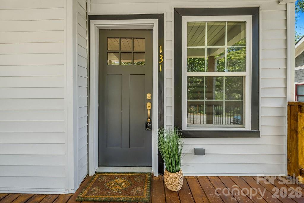 131 Woodrow Avenue Property Photo 42