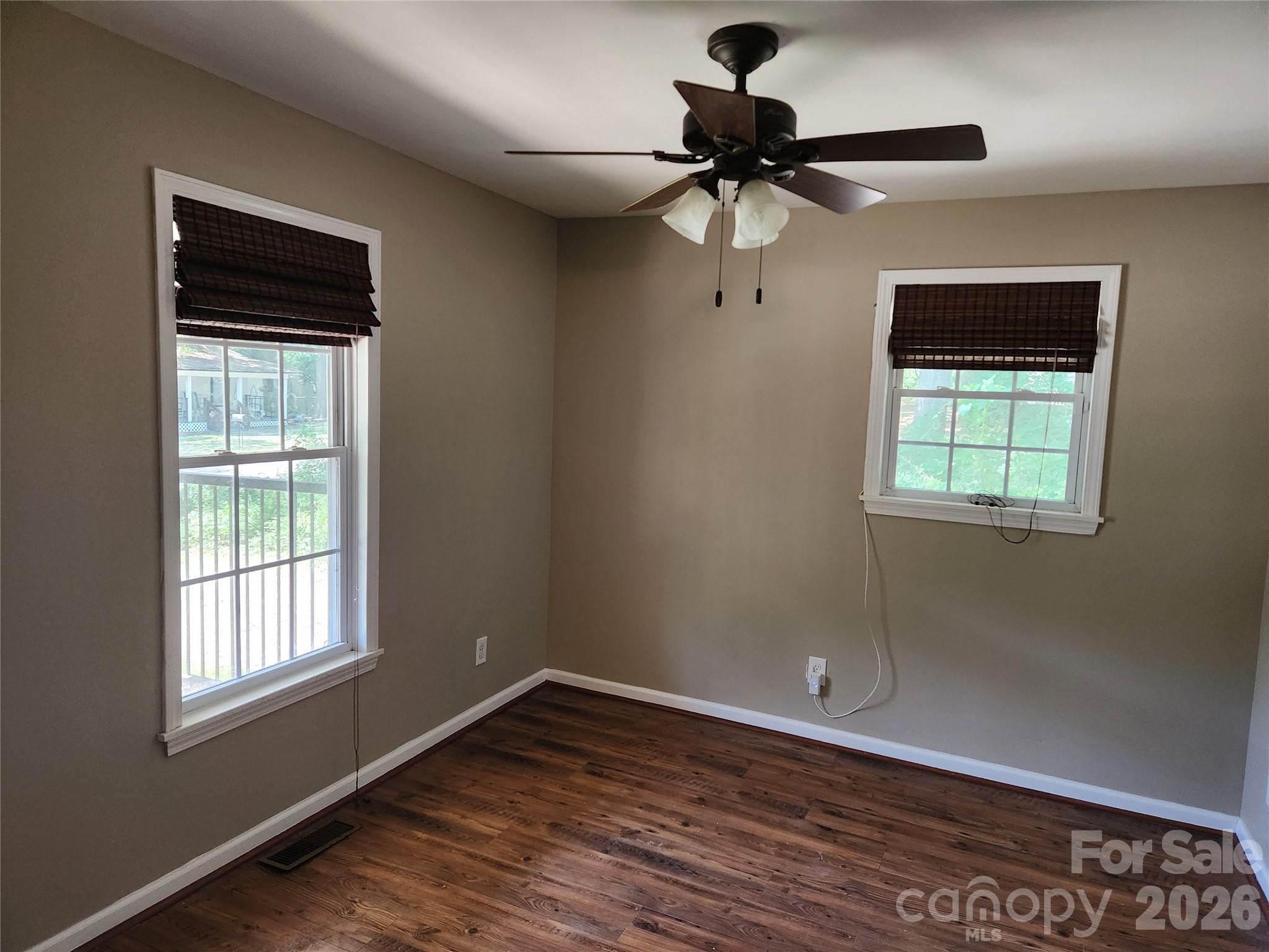 1404 W Mauney Avenue Property Photo 5