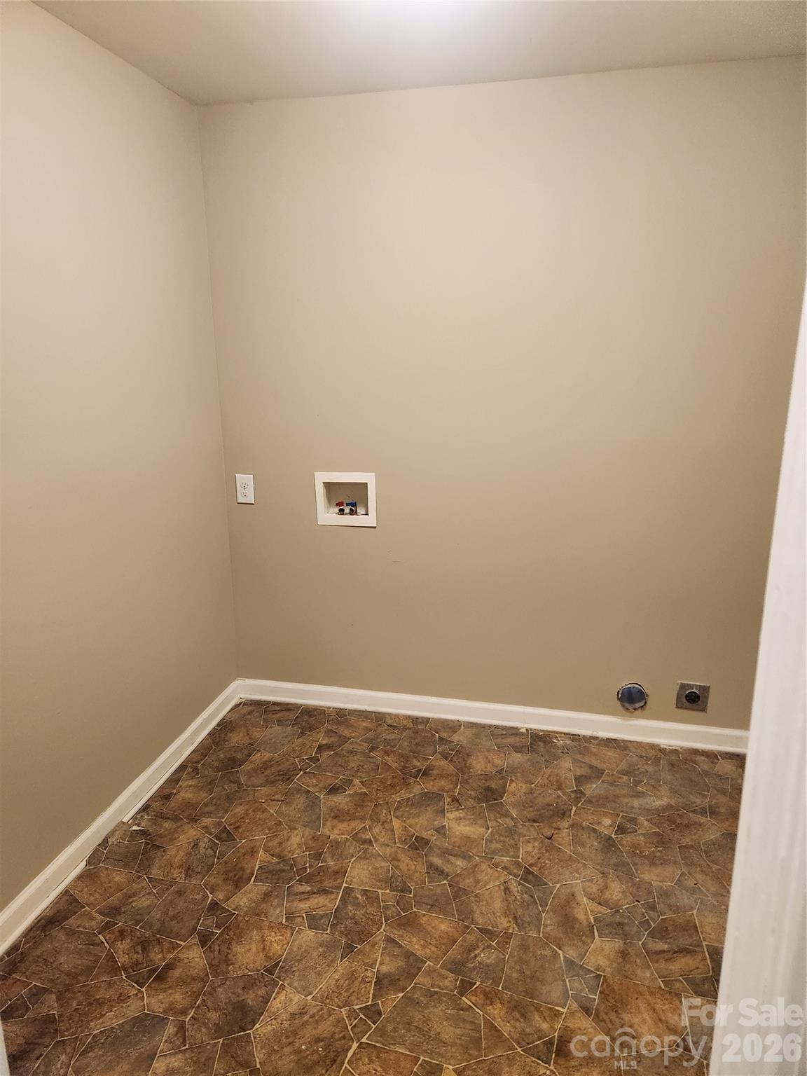 1404 W Mauney Avenue Property Photo 9