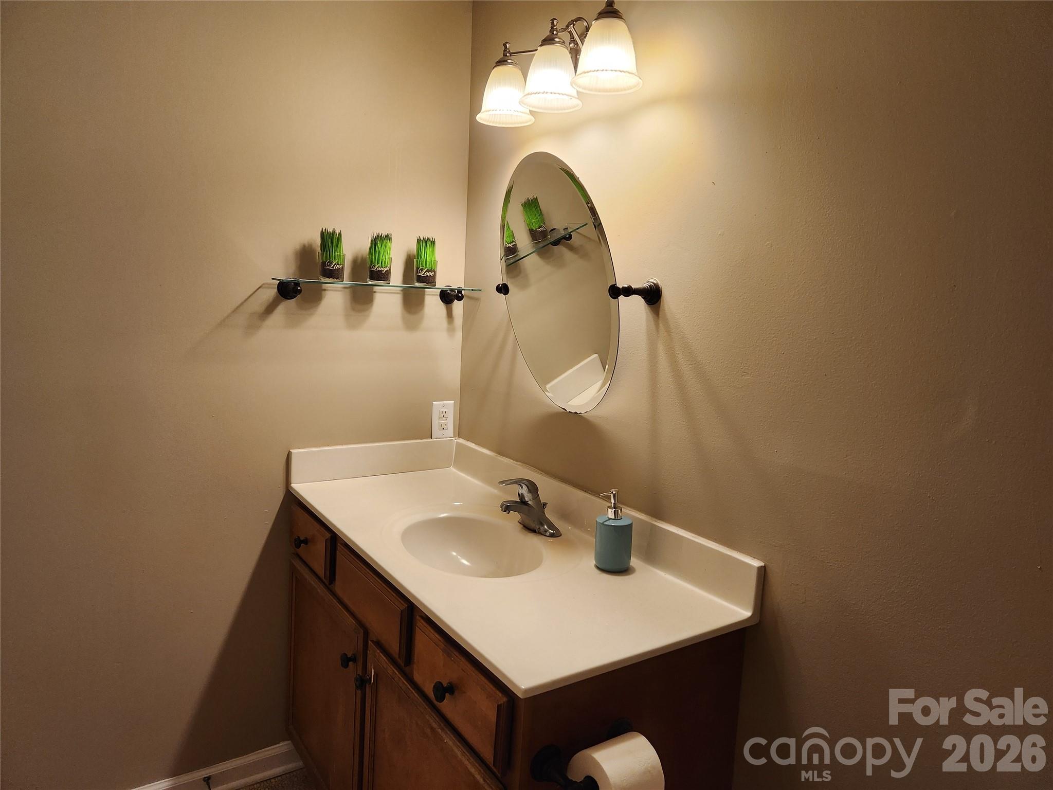 1404 W Mauney Avenue Property Photo 10