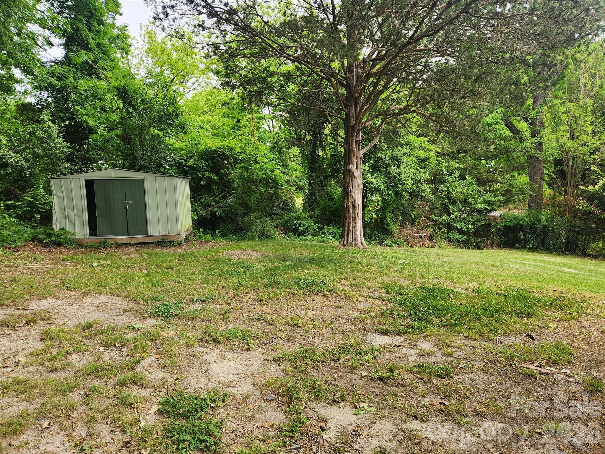 1404 W Mauney Avenue Property Photo 14