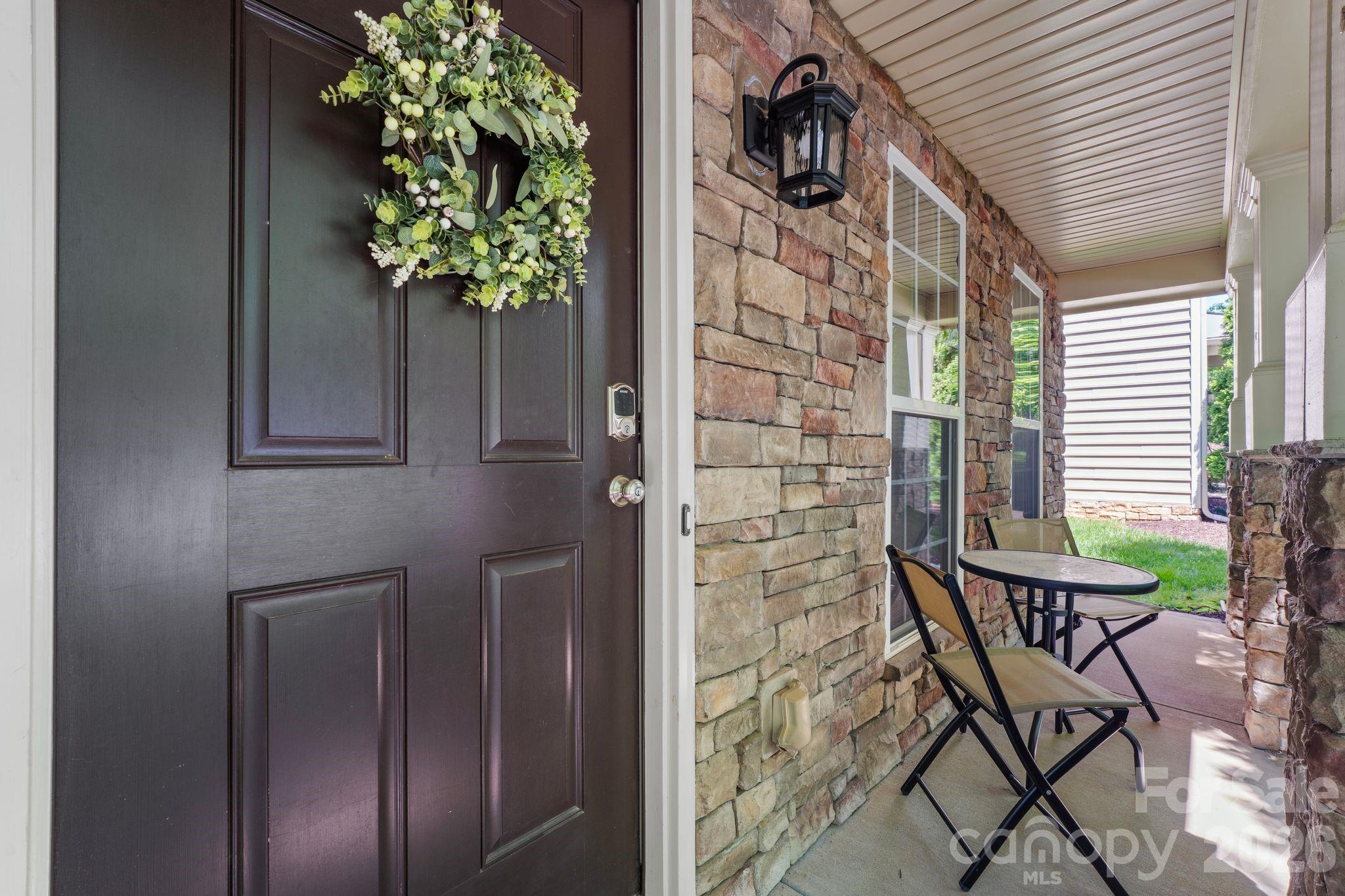 18533 The Commons Boulevard Property Photo 6