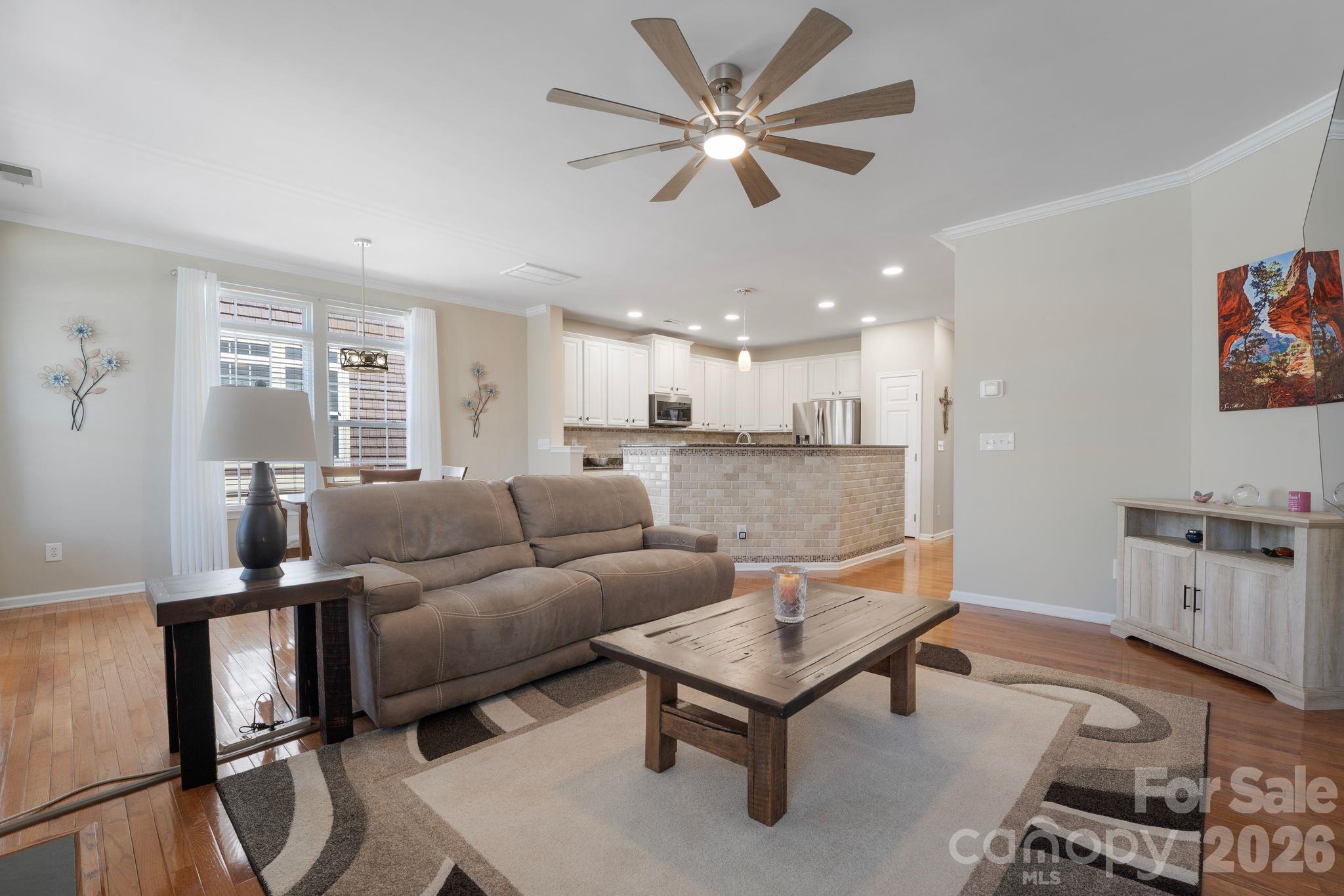 18533 The Commons Boulevard Property Photo 9