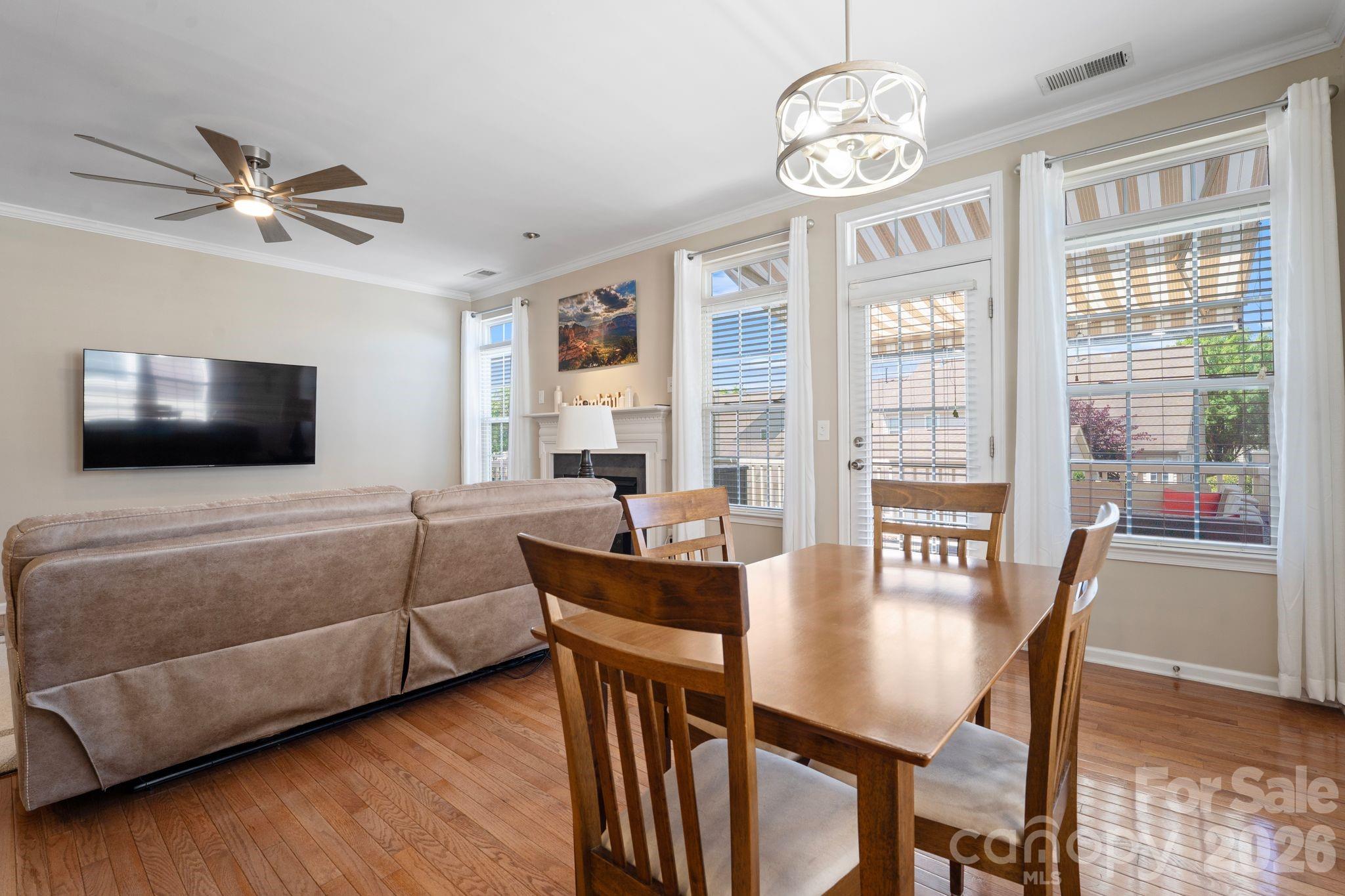 18533 The Commons Boulevard Property Photo 10