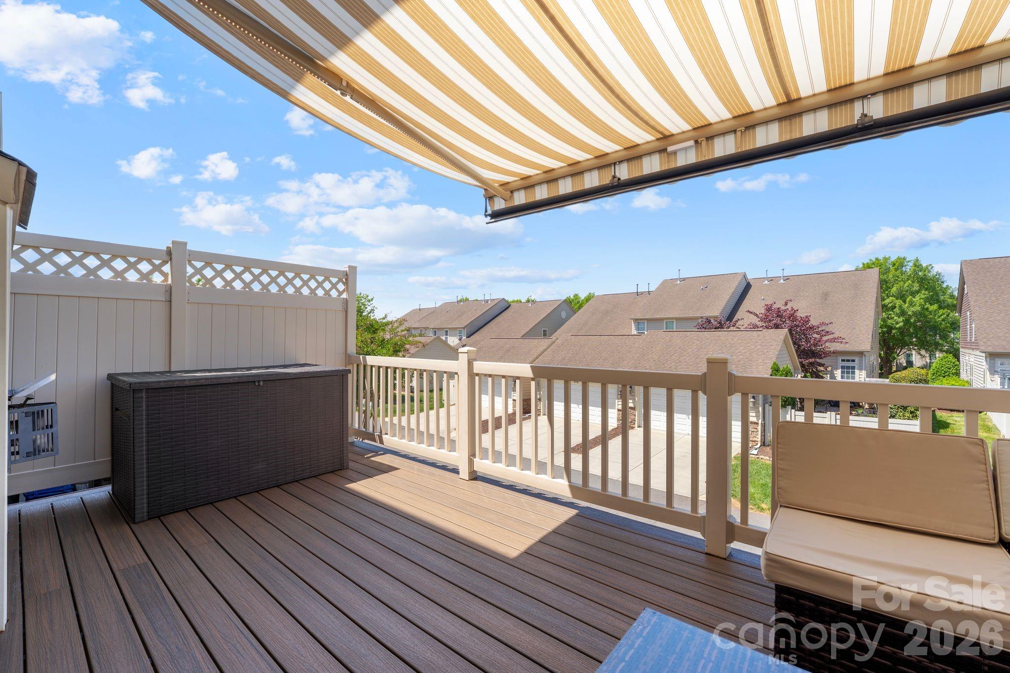 18533 The Commons Boulevard Property Photo 15