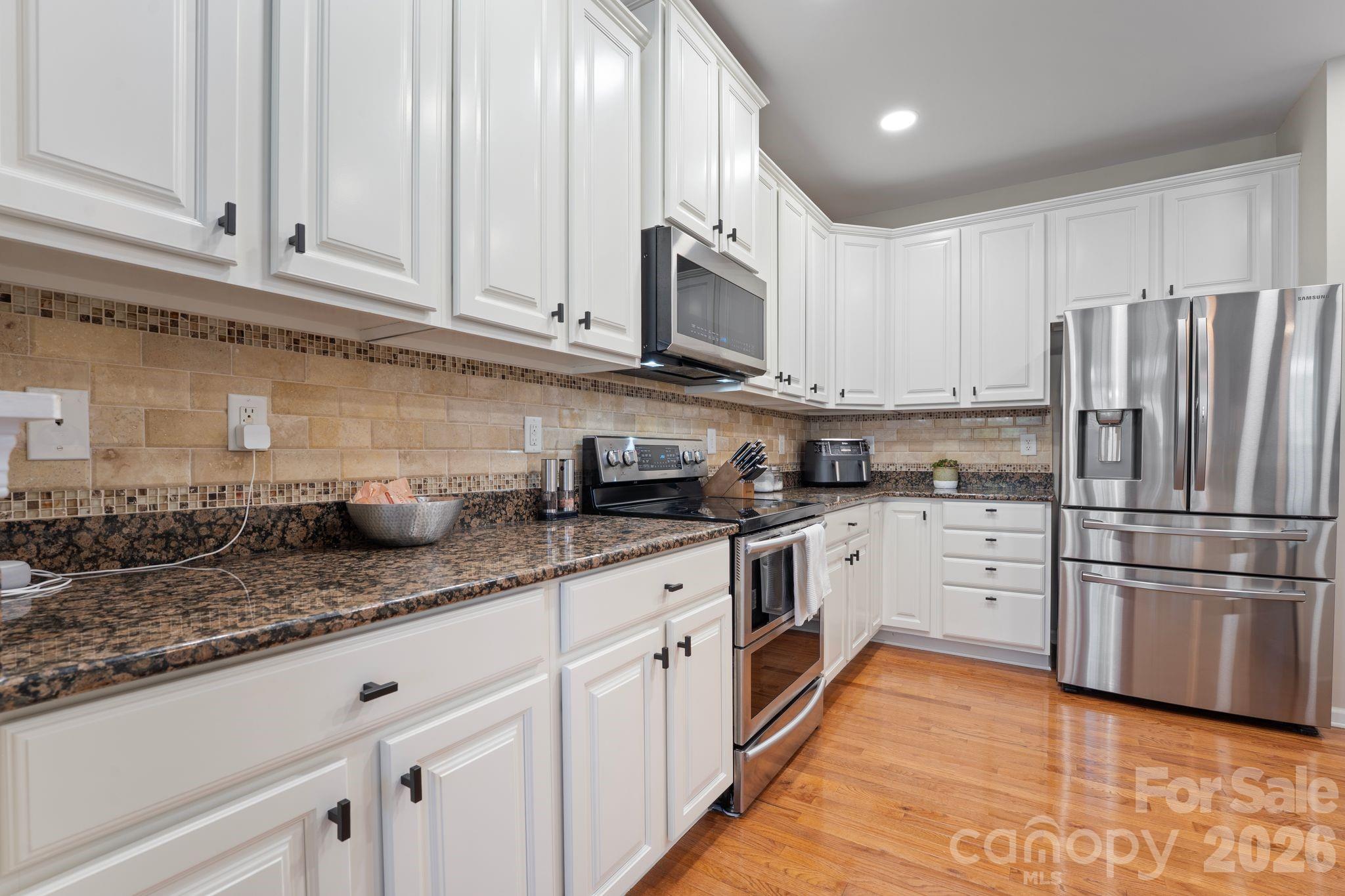 18533 The Commons Boulevard Property Photo 17