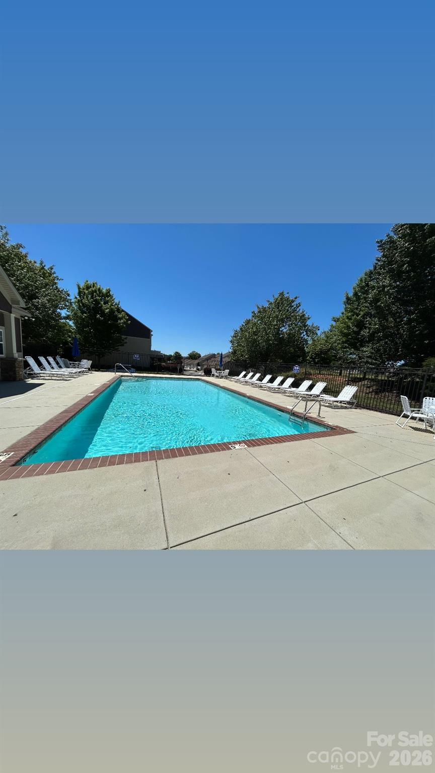 18533 The Commons Boulevard Property Photo 47