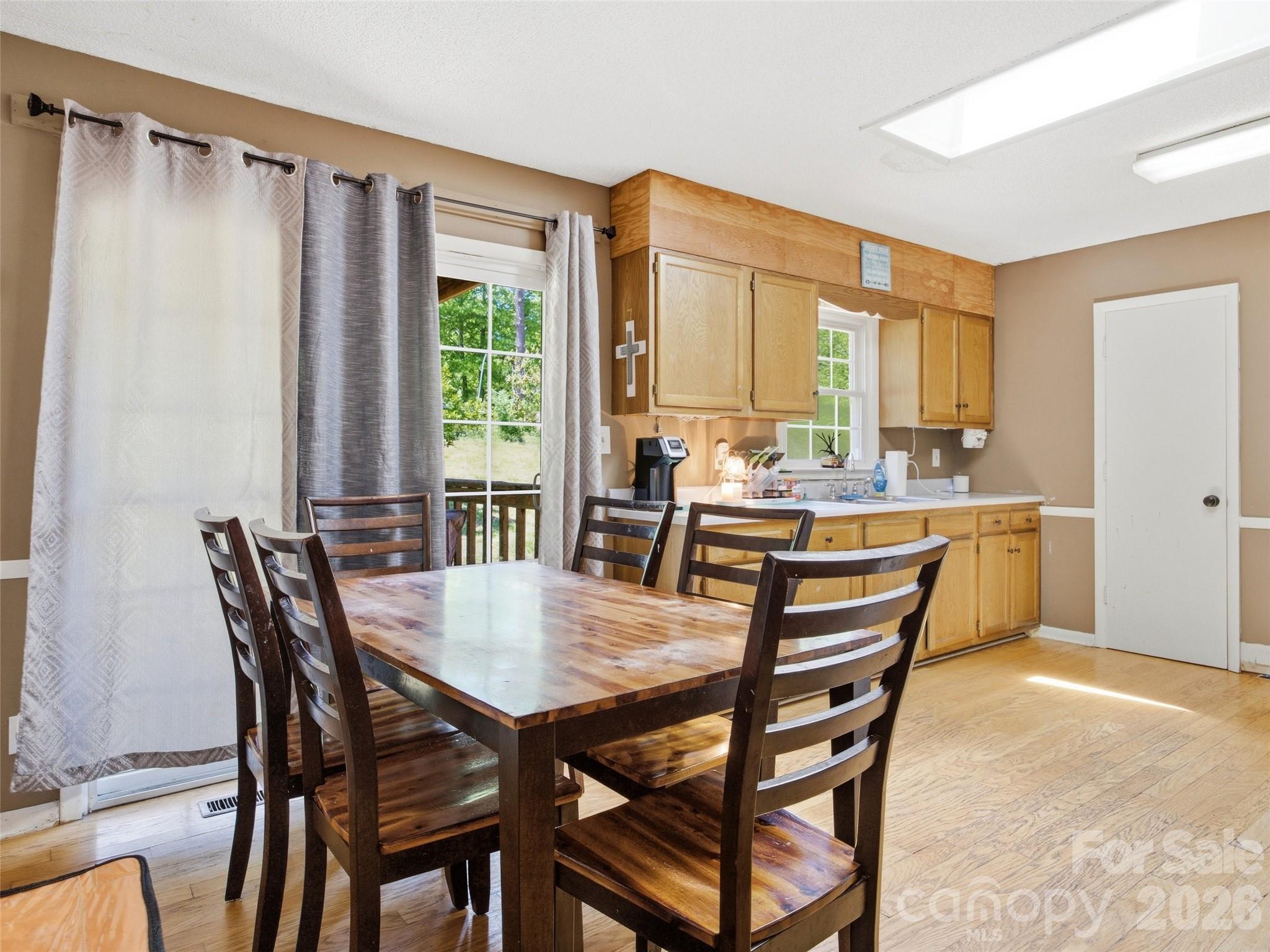 450 Washington Street Property Photo 9