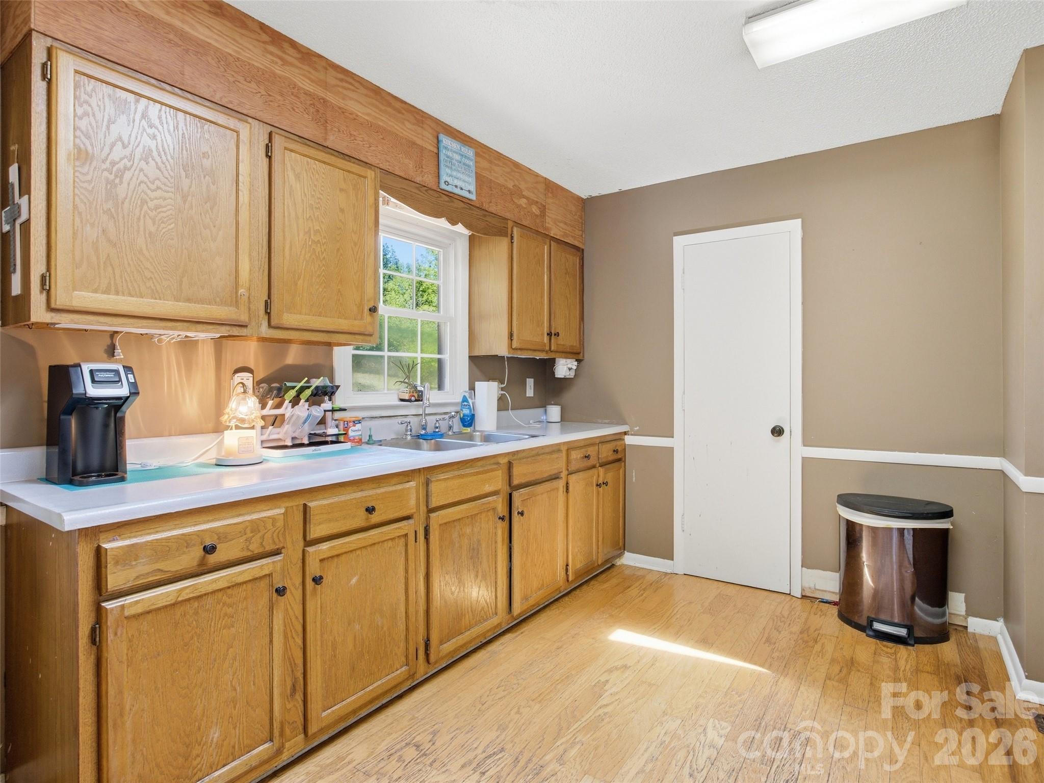 450 Washington Street Property Photo 13