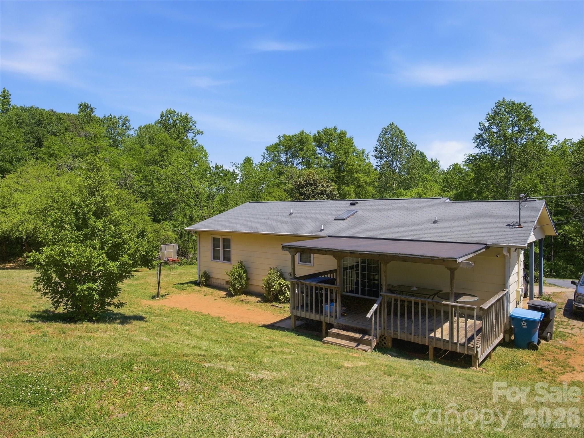 450 Washington Street Property Photo 24