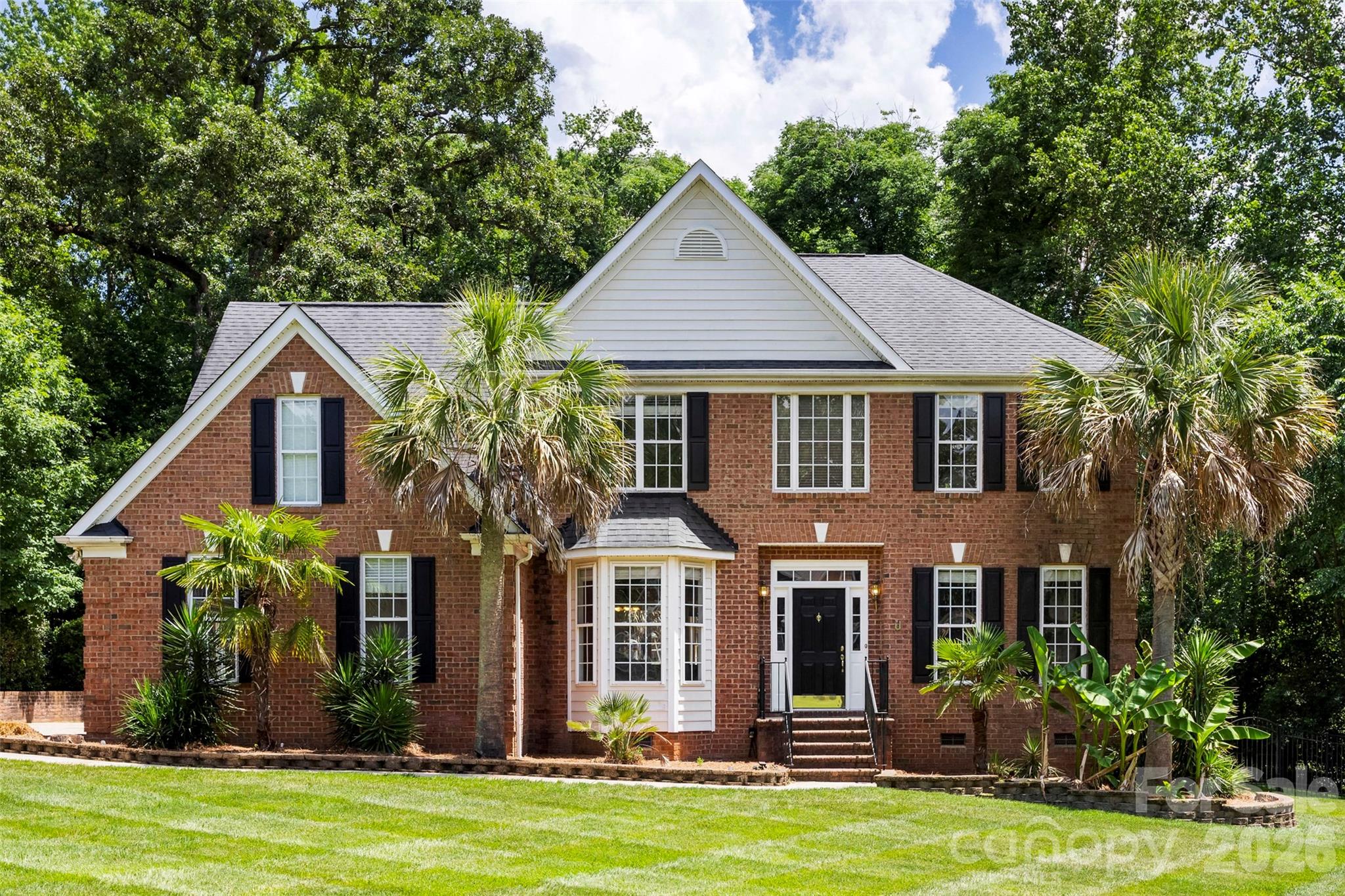 6520 Hollow Oak Drive Property Photo 4