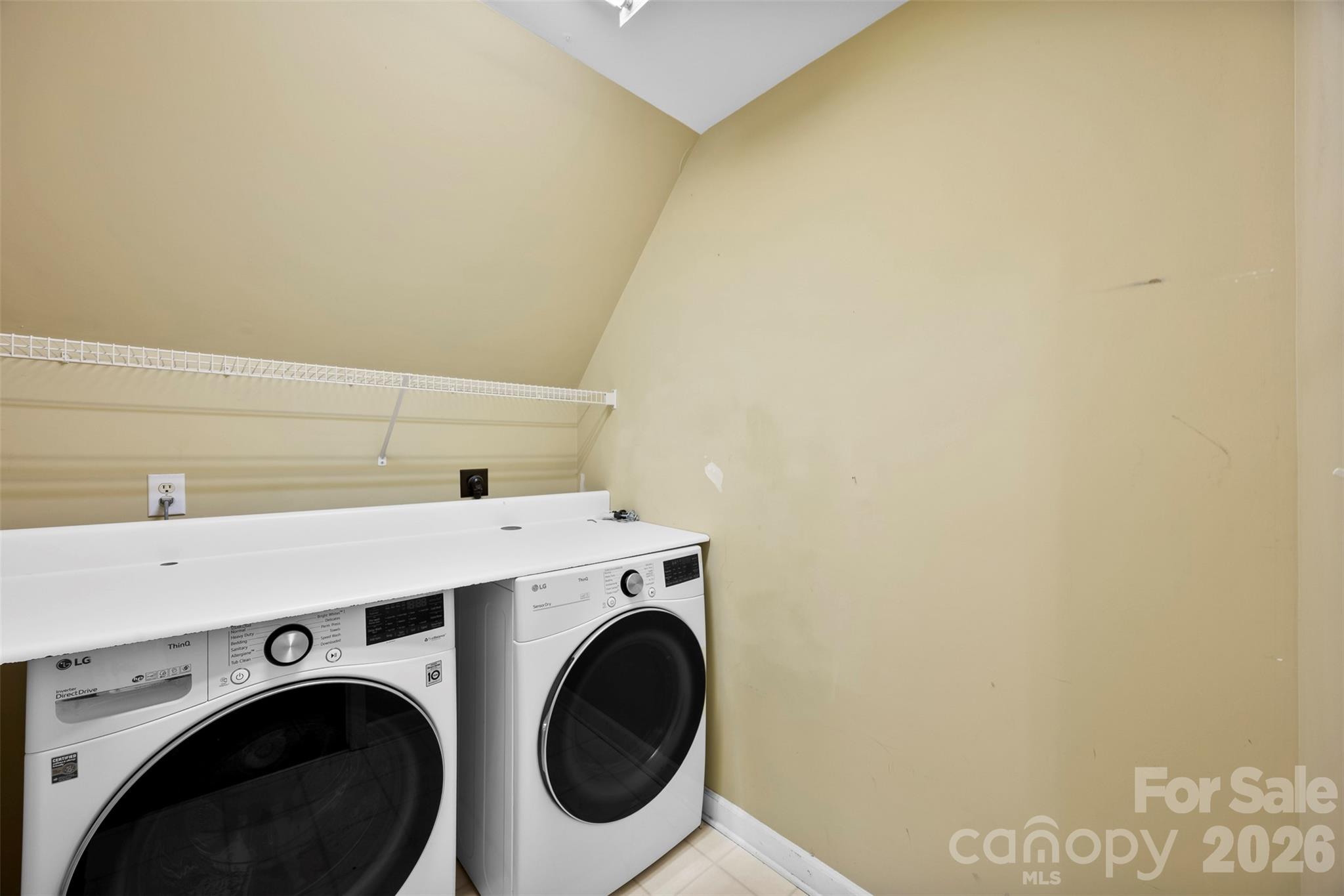6520 Hollow Oak Drive Property Photo 28