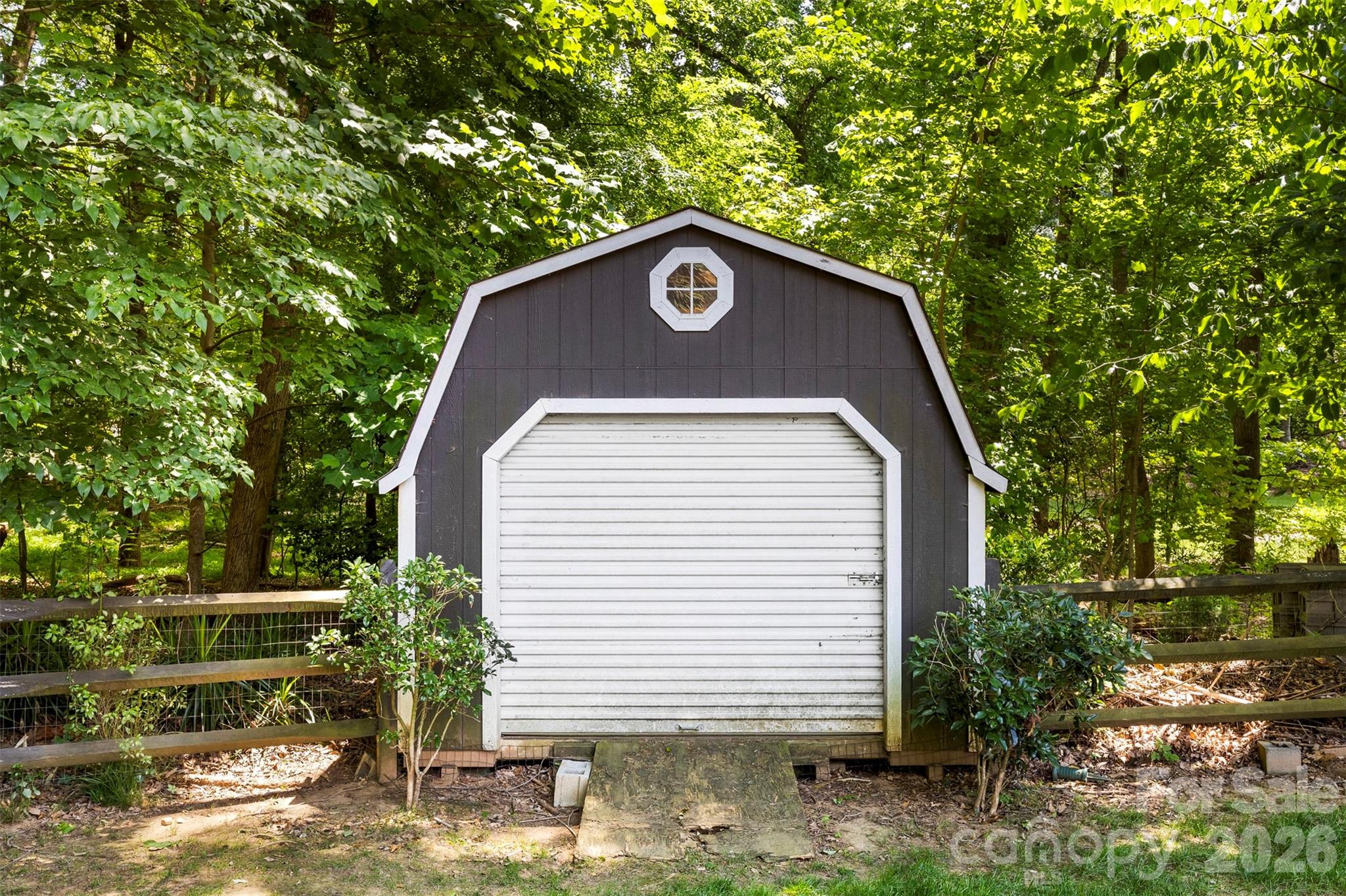 6520 Hollow Oak Drive Property Photo 34