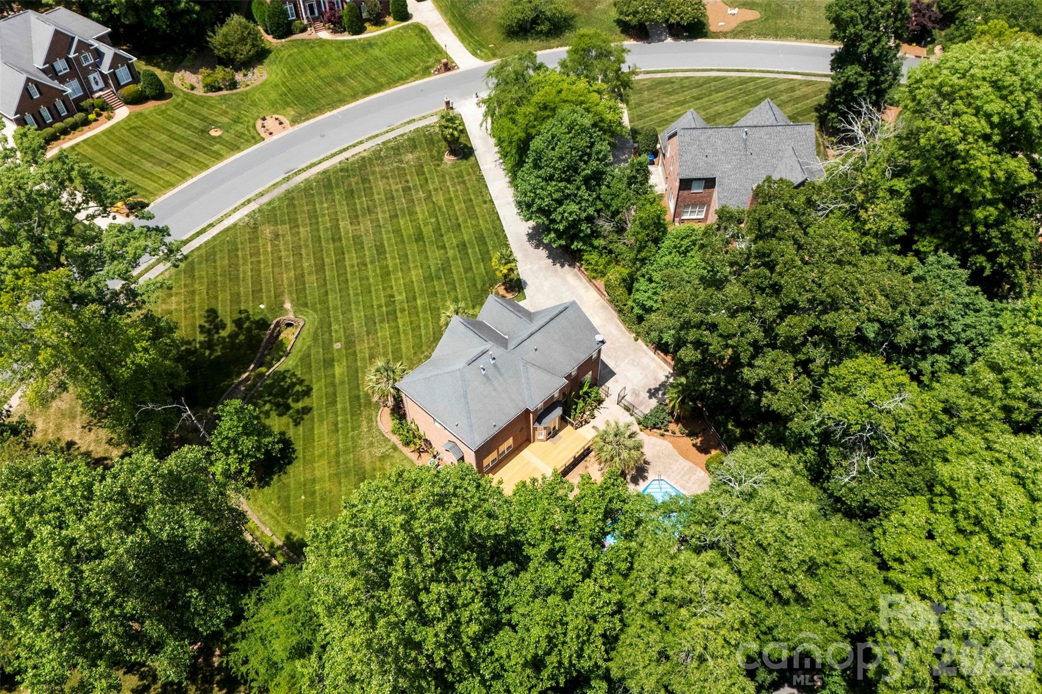 6520 Hollow Oak Drive Property Photo 43